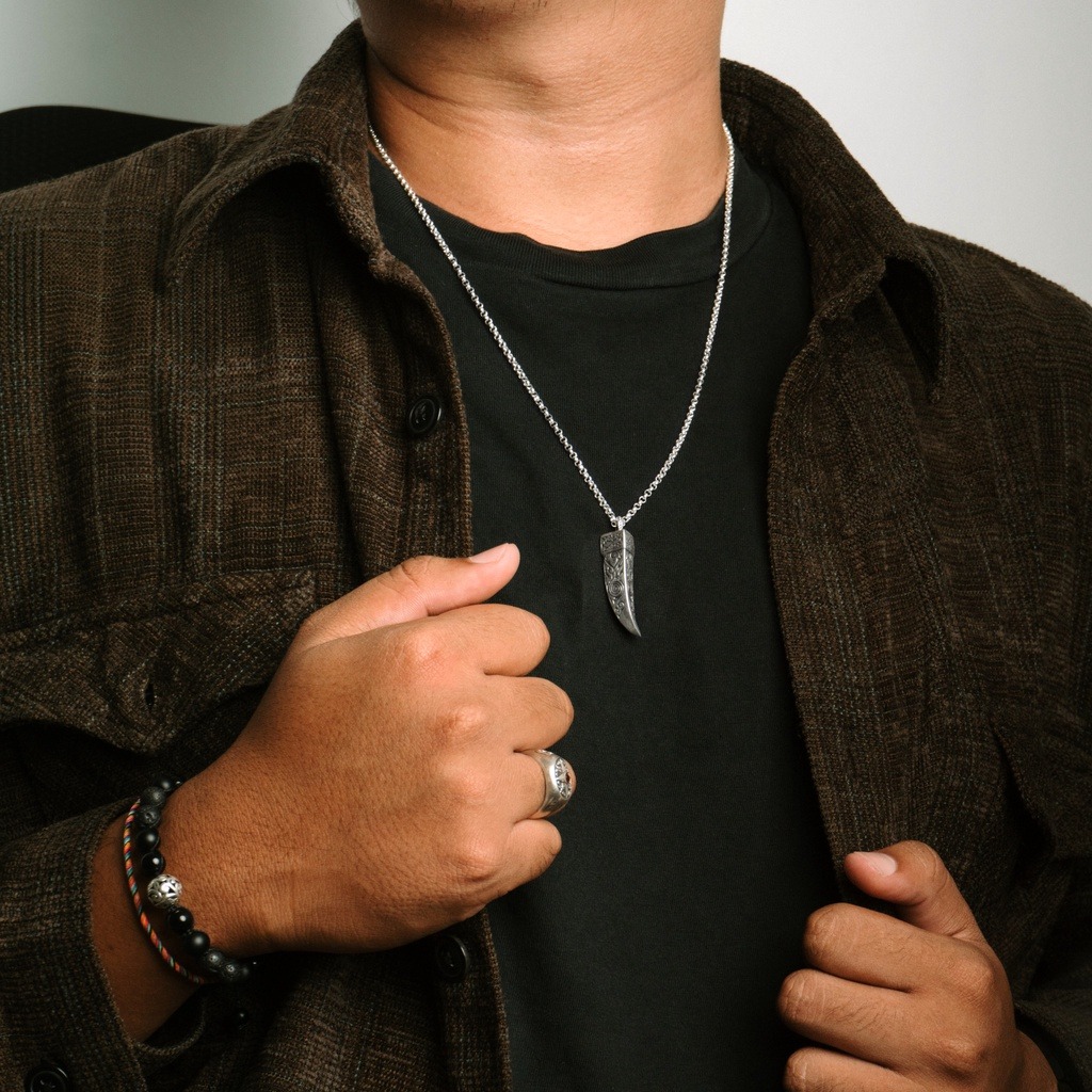 Caling Necklace