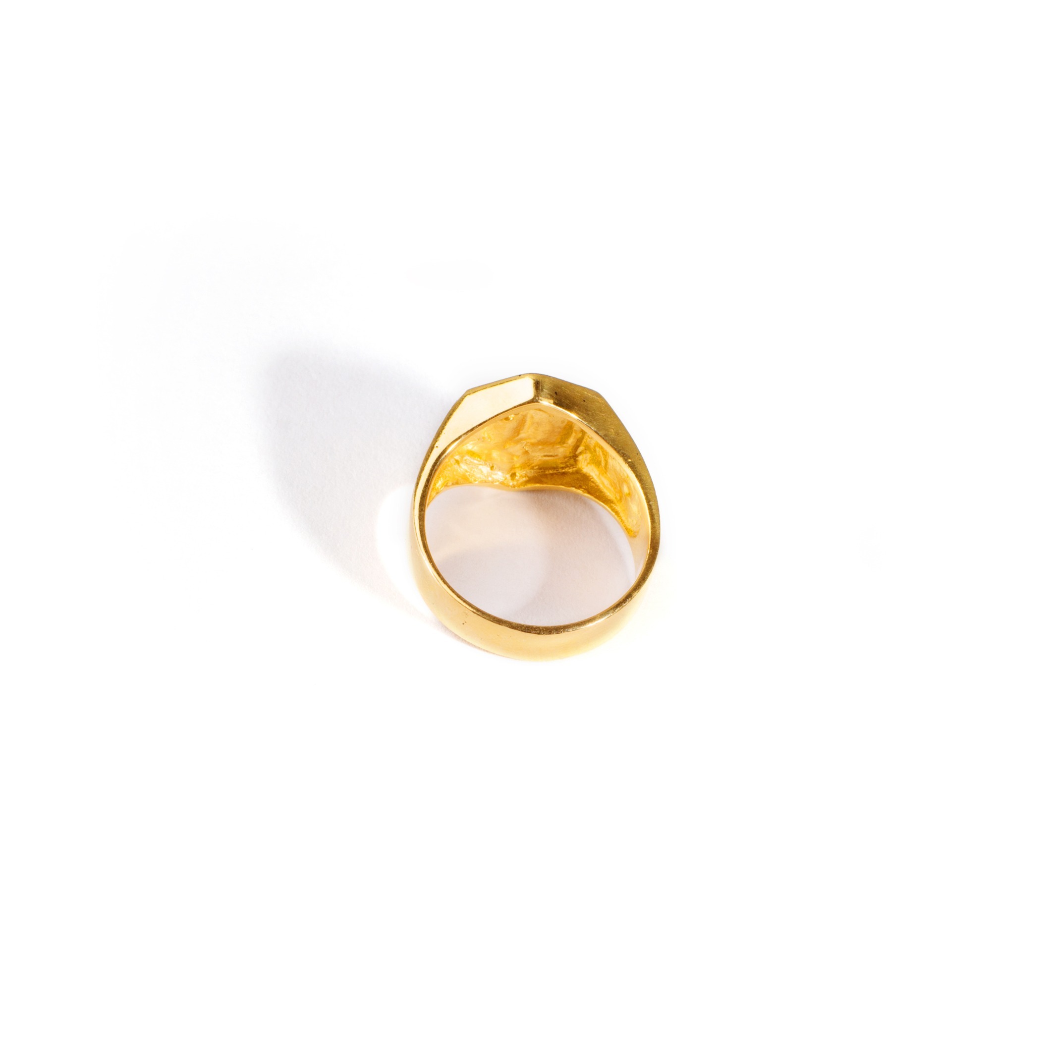 Tri Sula Ring
