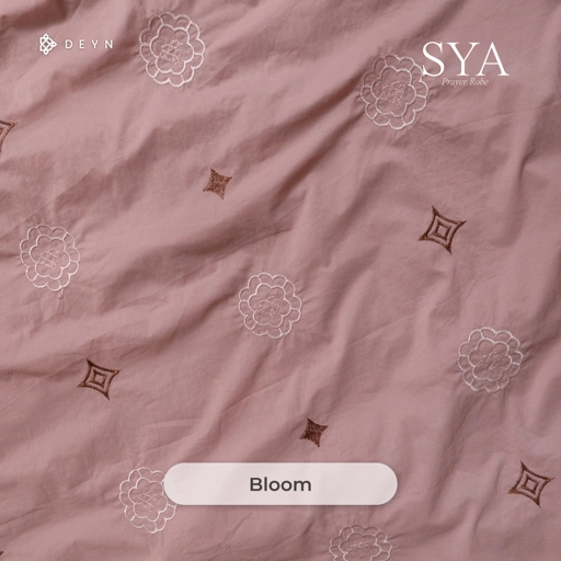 Image of Deyn Scarf - Sya Prayer Robe Hana Series 2 - Bloom