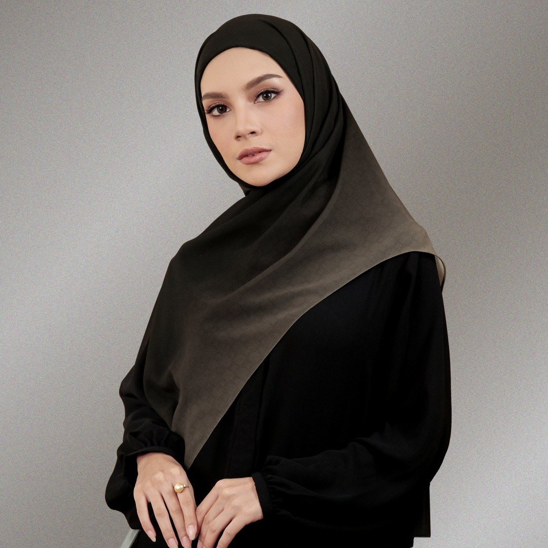 Deyn Scarf - (MINOR SALE) Raisha Instant Pashmina Gradasi