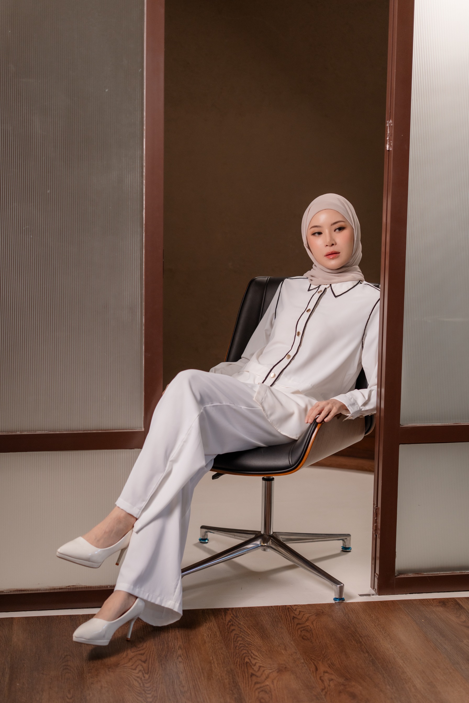 Deyn Scarf - Sabrina One Set - Broken White