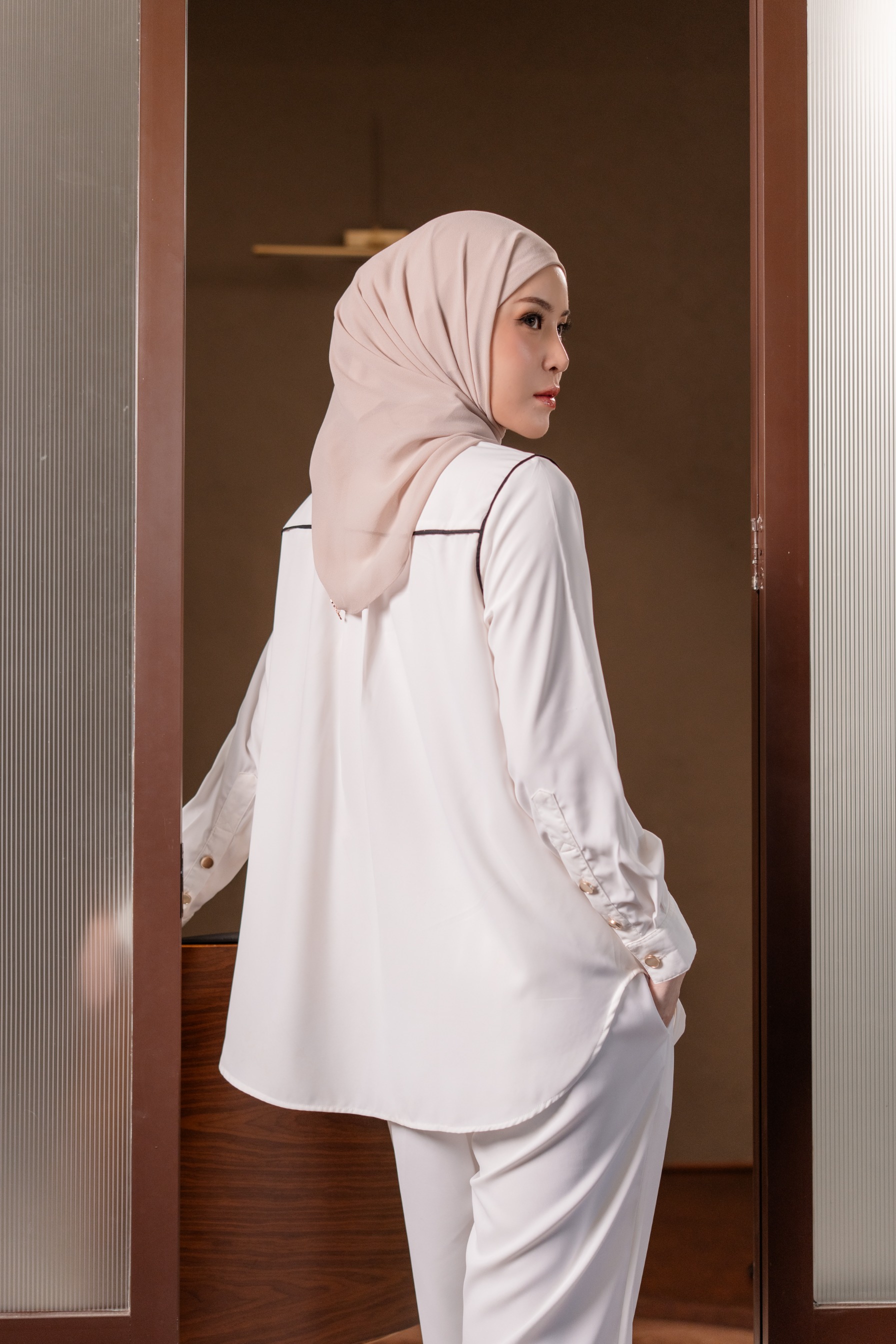 Deyn Scarf - Sabrina One Set - Broken White