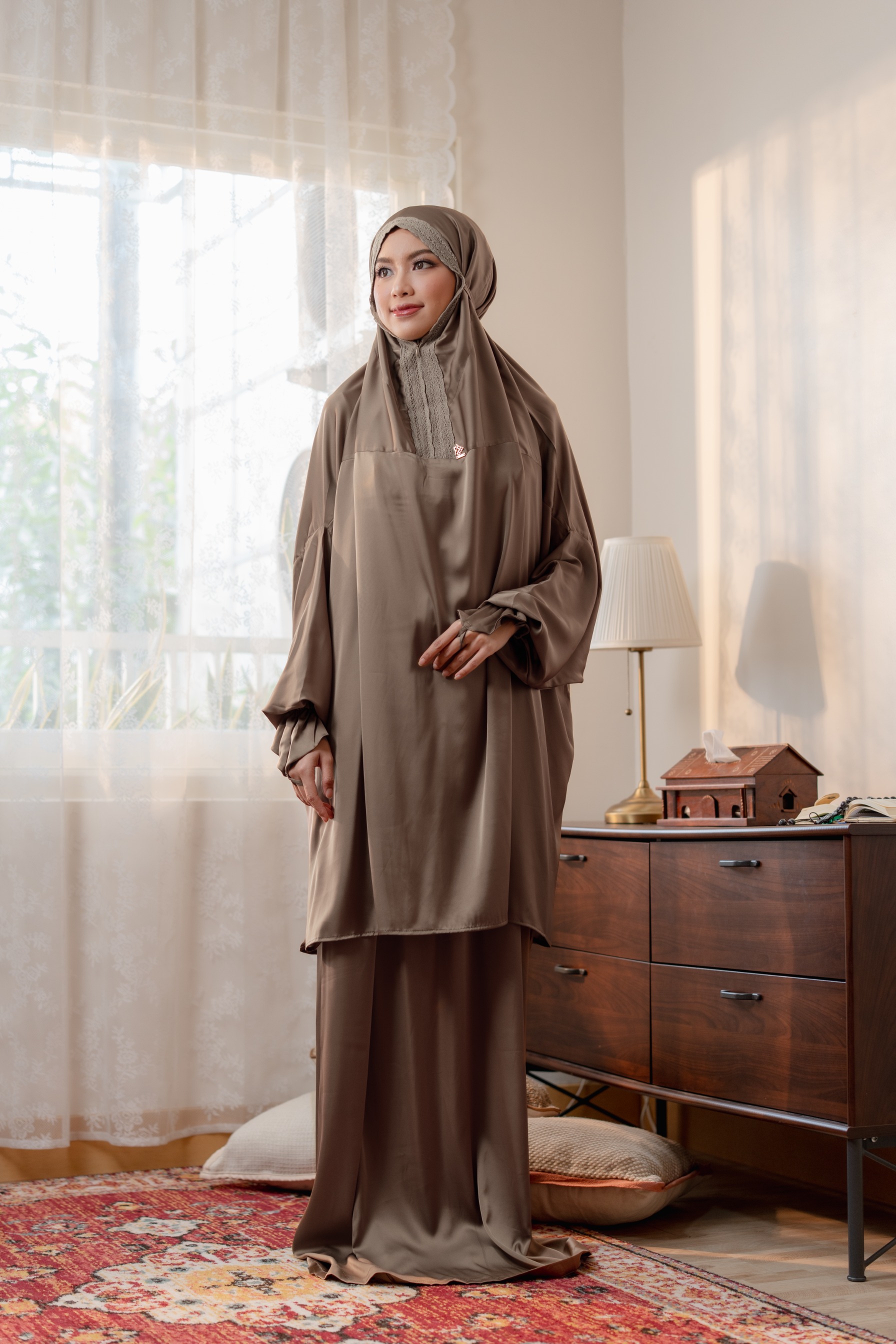 Deyn Scarf - Aida Prayer Robe - Bronze