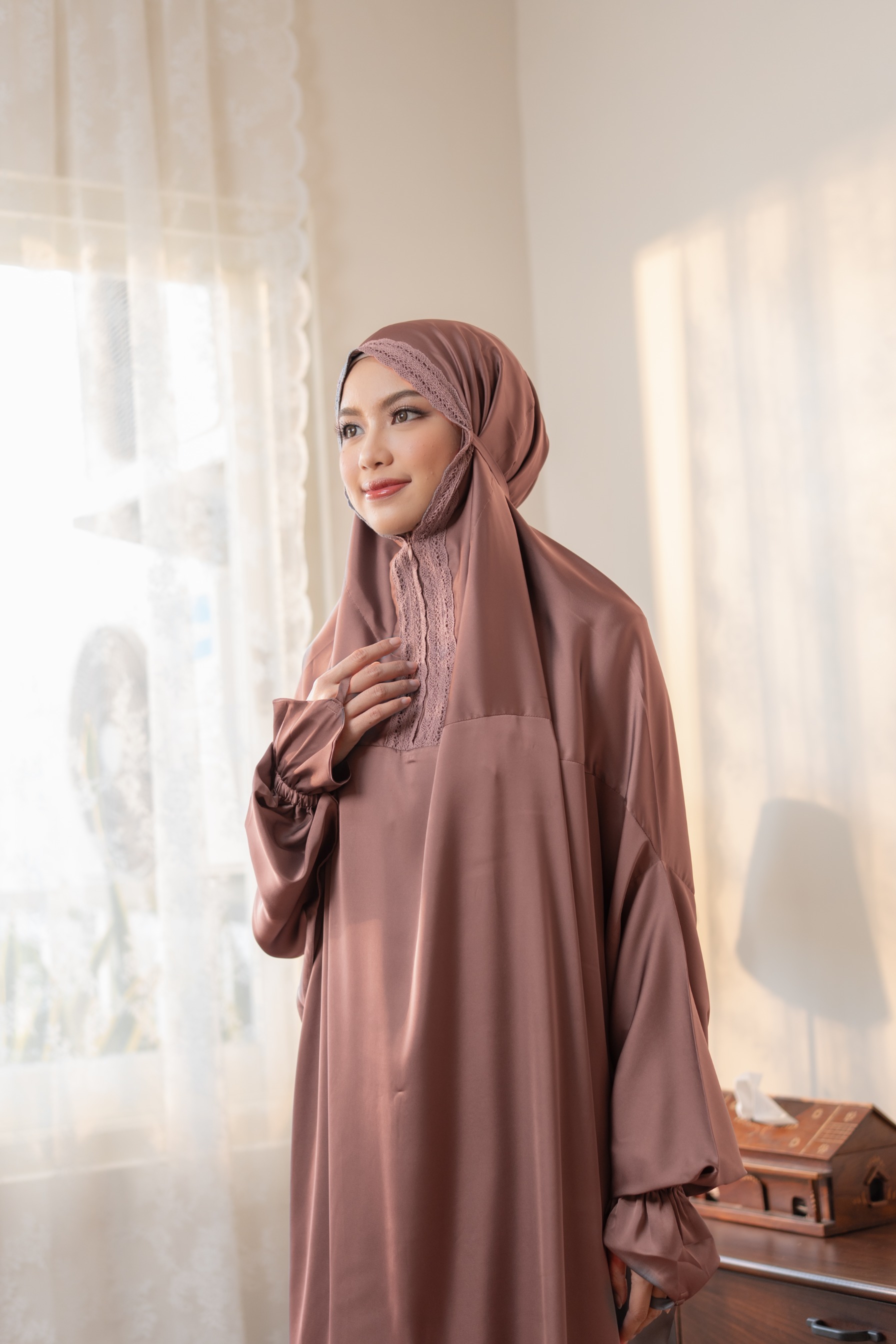 Deyn Scarf - Aida Prayer Robe - Rosewood
