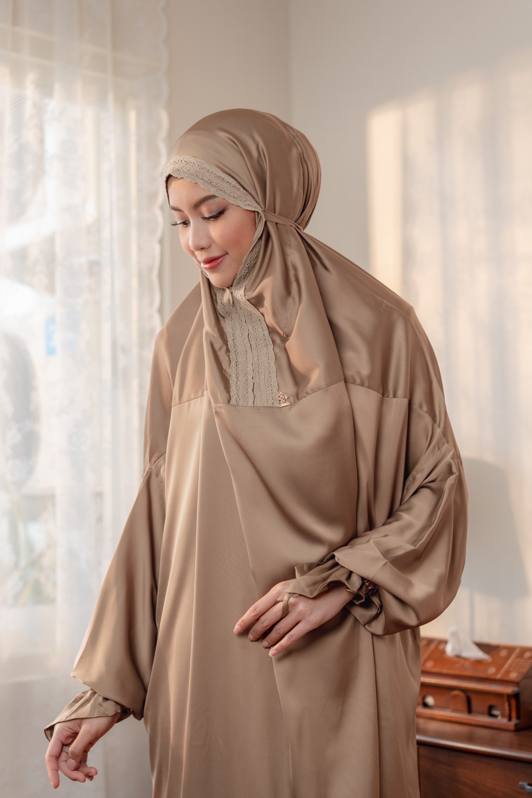 Deyn Scarf - Aida Prayer Robe - Sephia