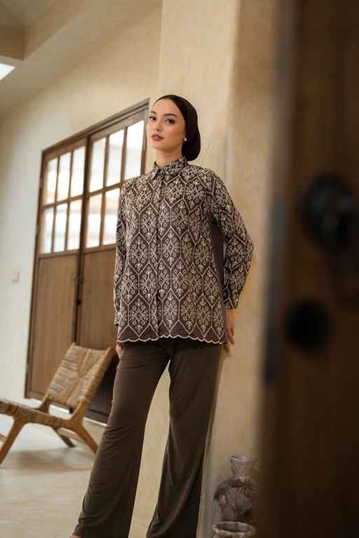 Image of Deyn Scarf - Anara Shirt - Coffee