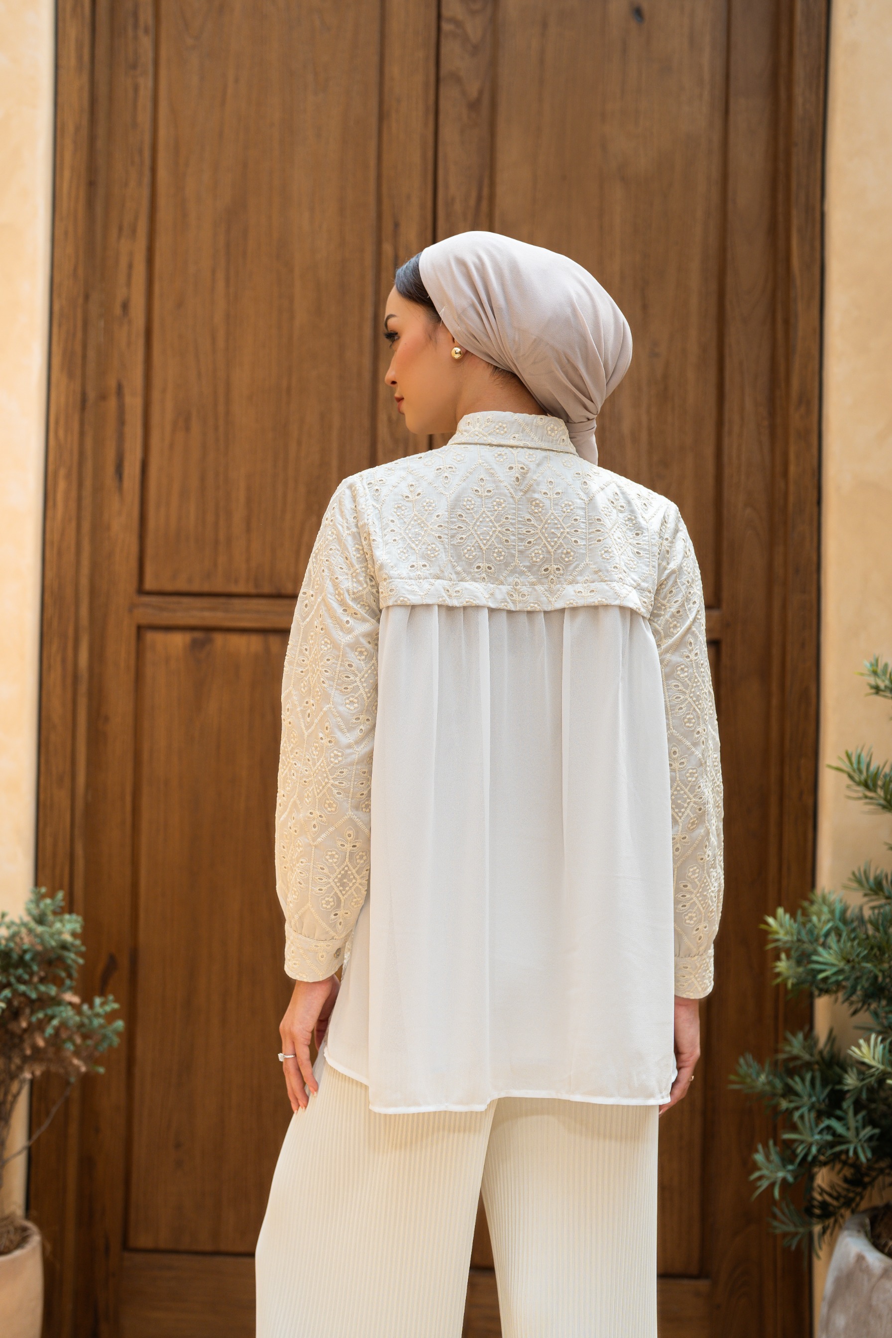 Deyn Scarf - Anara Shirt - Vanilla