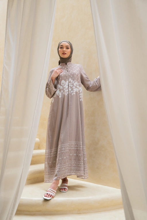Image of Deyn Scarf - Hayya Raya Dress - Honey Beige