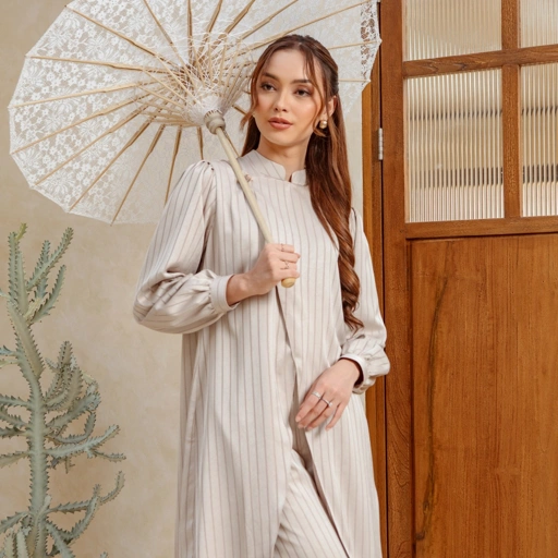 Image of Deyn Scarf - Sora Set Tunic - Creme