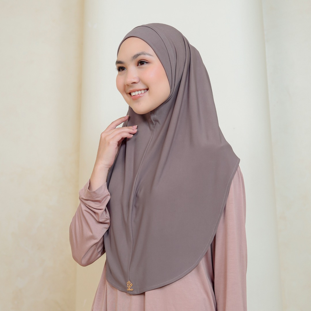 Deyn Scarf - Her Long Version
