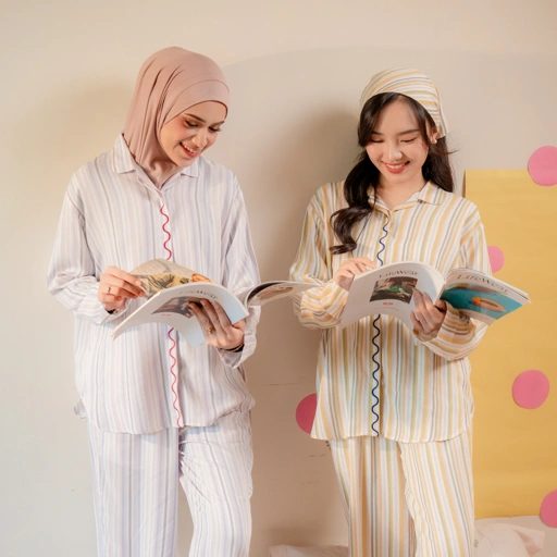 Deyn Scarf - Luna Sleepwear - Lavender Whisper