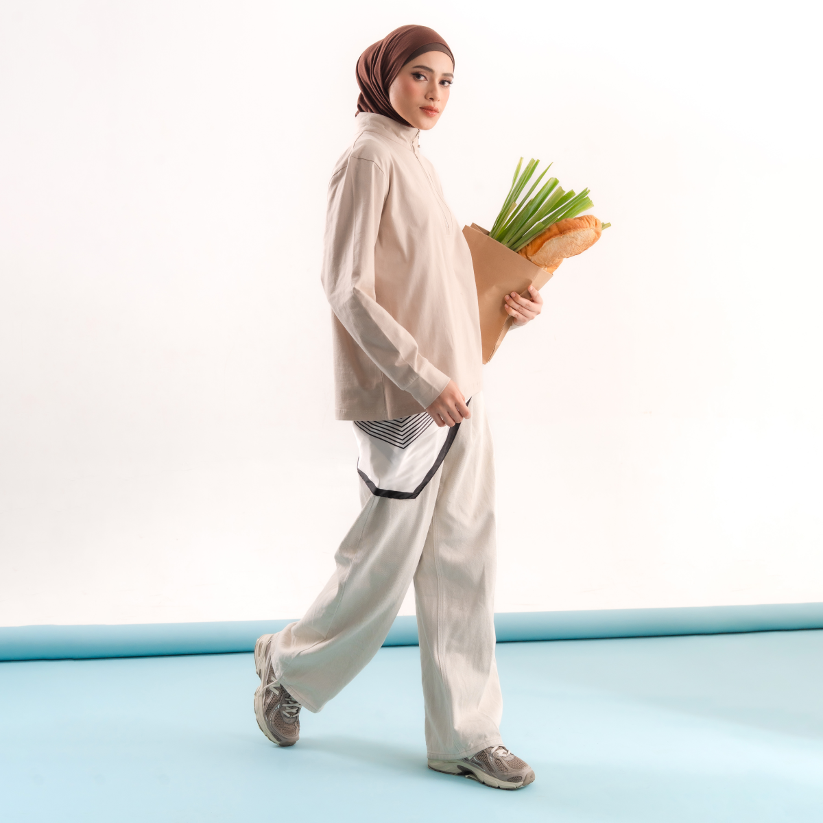 Deyn Scarf - Spill The Tee (Zipper Tee) - Oat Milk