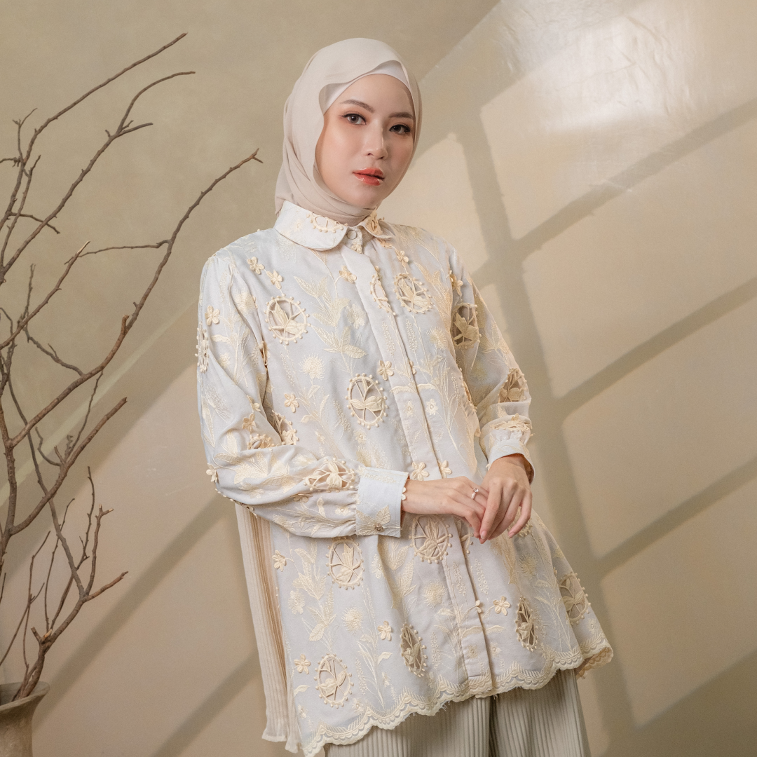 Deyn Scarf - Calla Blouse - Vanilla