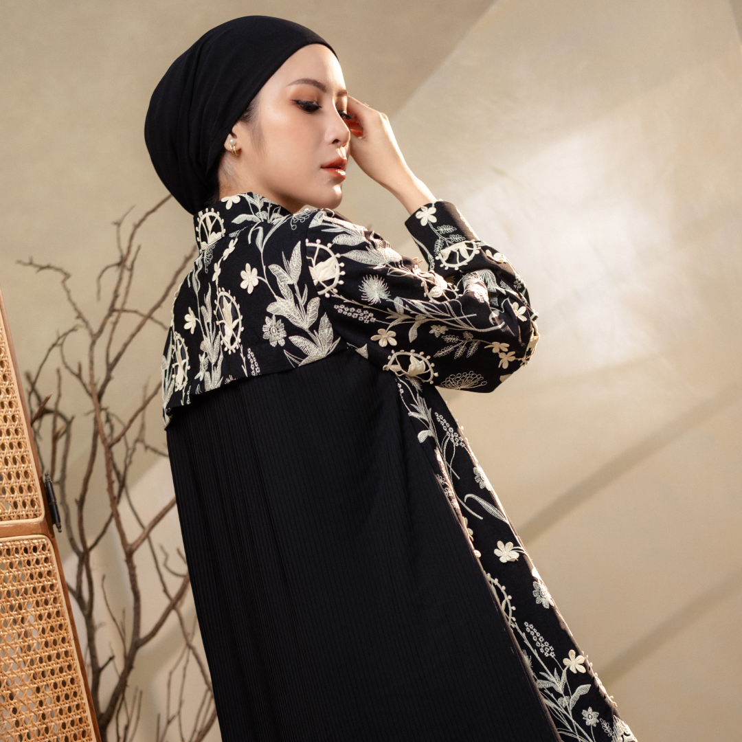 Deyn Scarf - Calla Blouse - Cookies & Cream