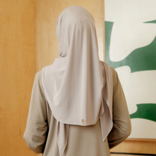 Image of Deyn Scarf - Ivy Instant Pashmina