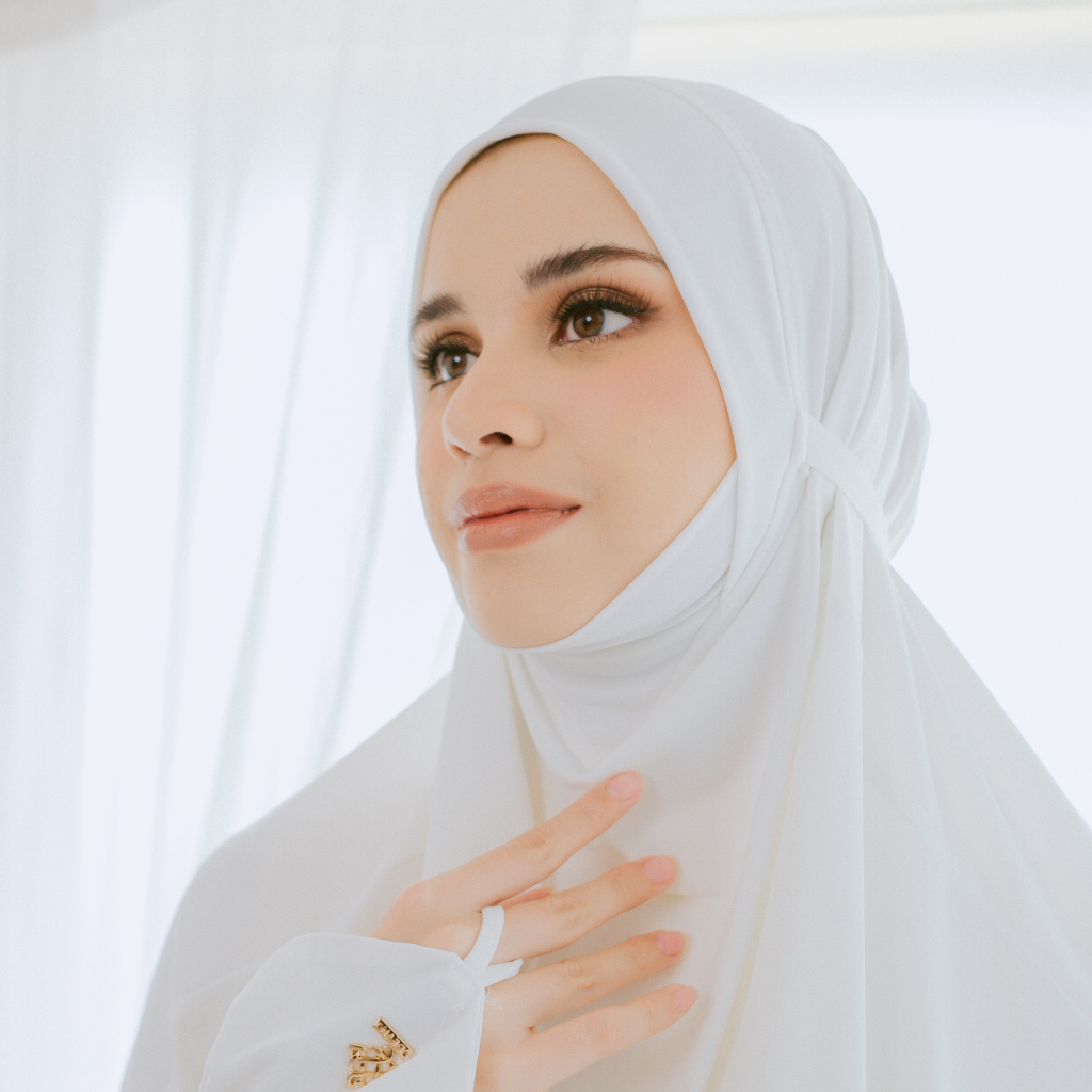Mecca Prayer Robe - Broken White