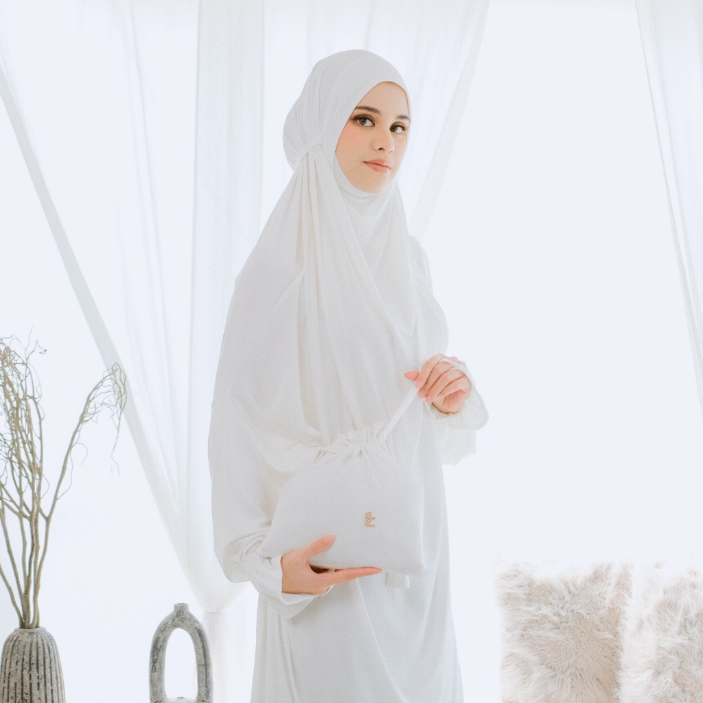 Mecca Prayer Robe - Broken White