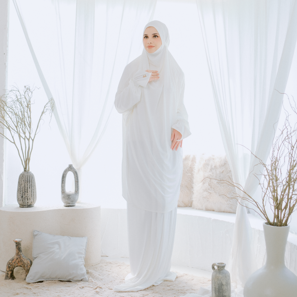Mecca Prayer Robe - Broken White