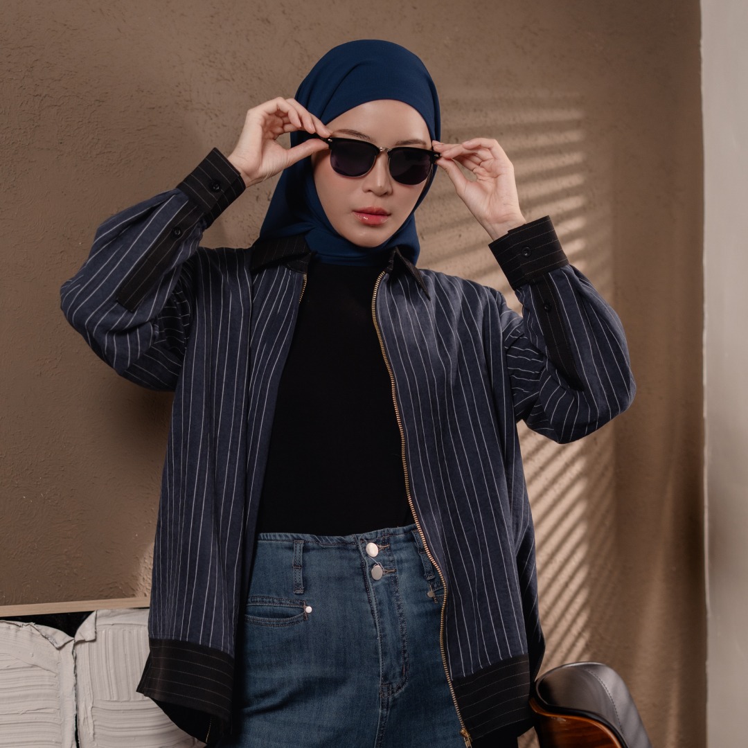 Deyn Scarf - V Stripe Shirt - Blueberry 