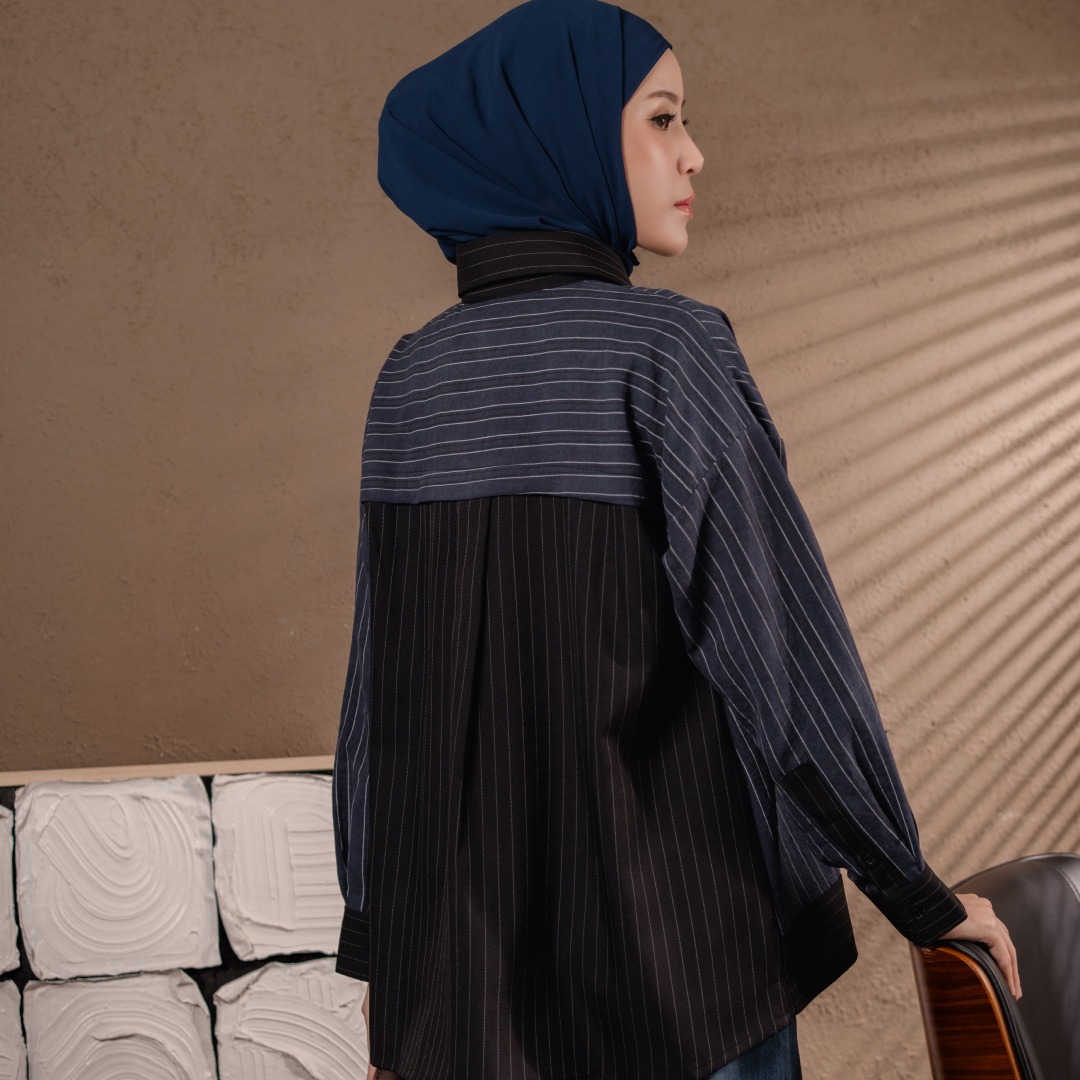 Deyn Scarf - V Stripe Shirt - Blueberry 