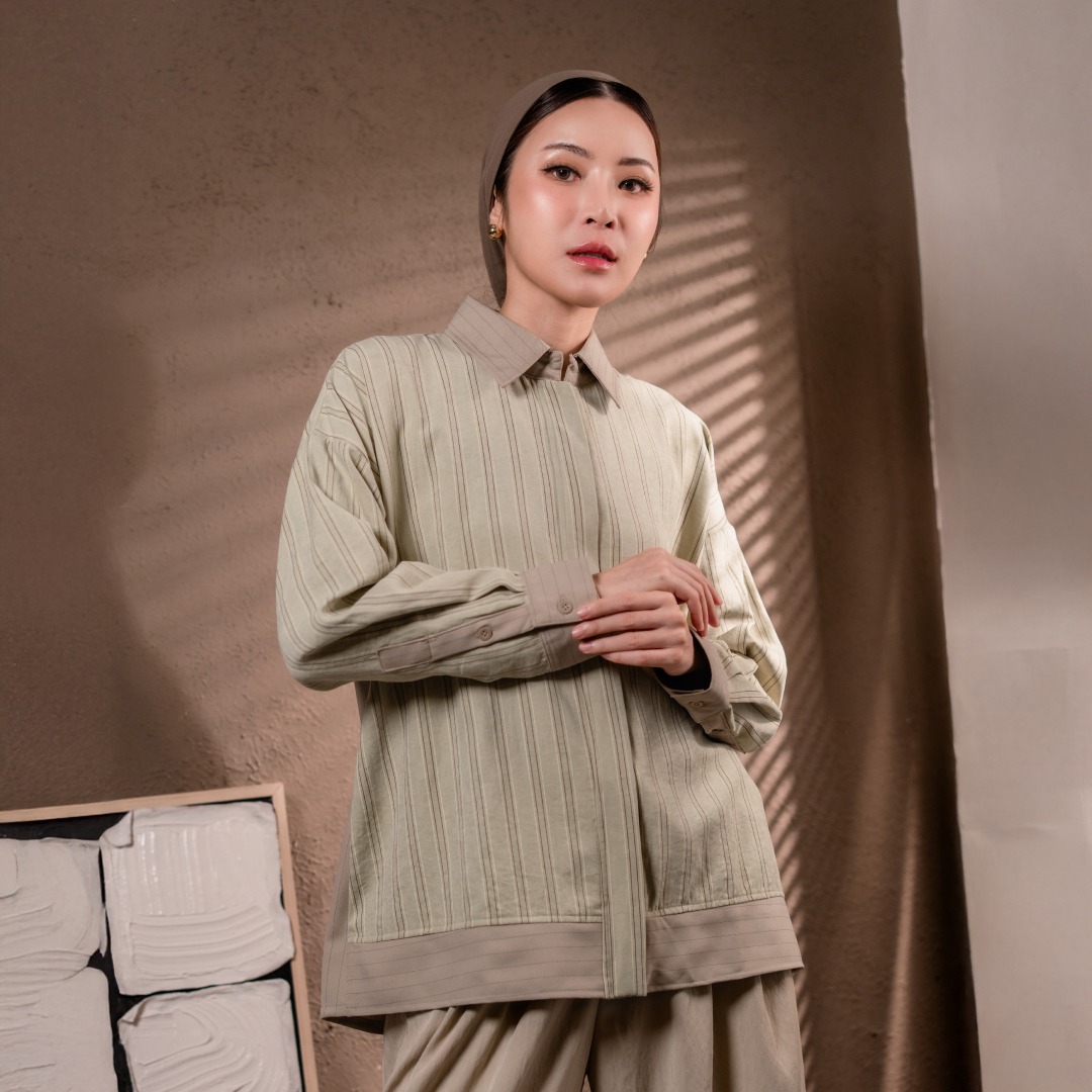 Deyn Scarf - V Stripe Shirt - Matcha