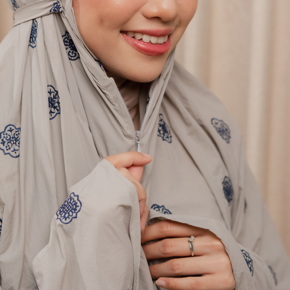 Deyn Scarf - Sya Prayer Robe - Kashmir