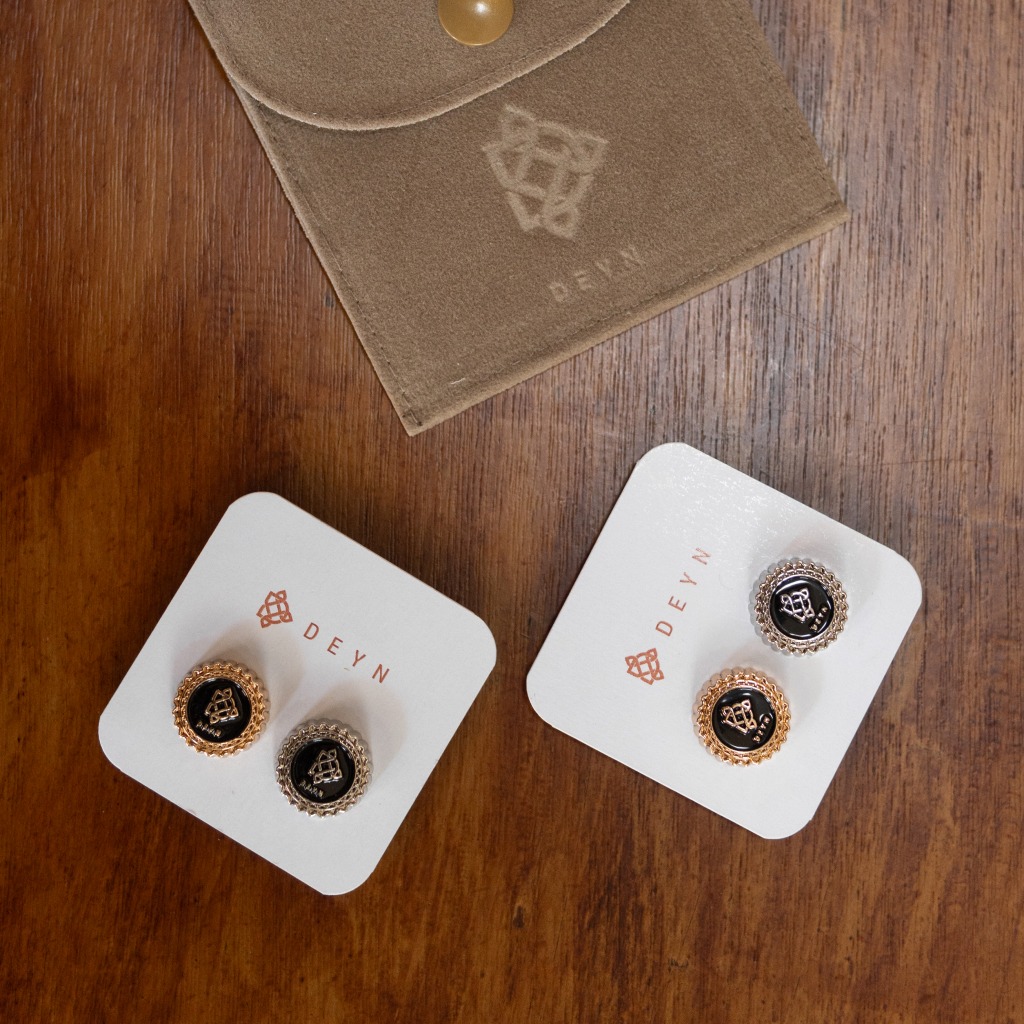 Deyn Scarf - Ziv Magnetic Brooch