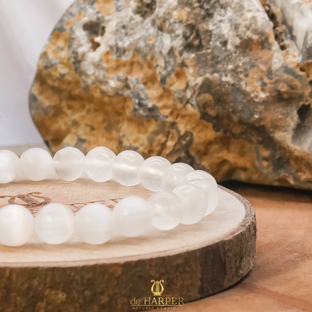 Simply Full : Selenite