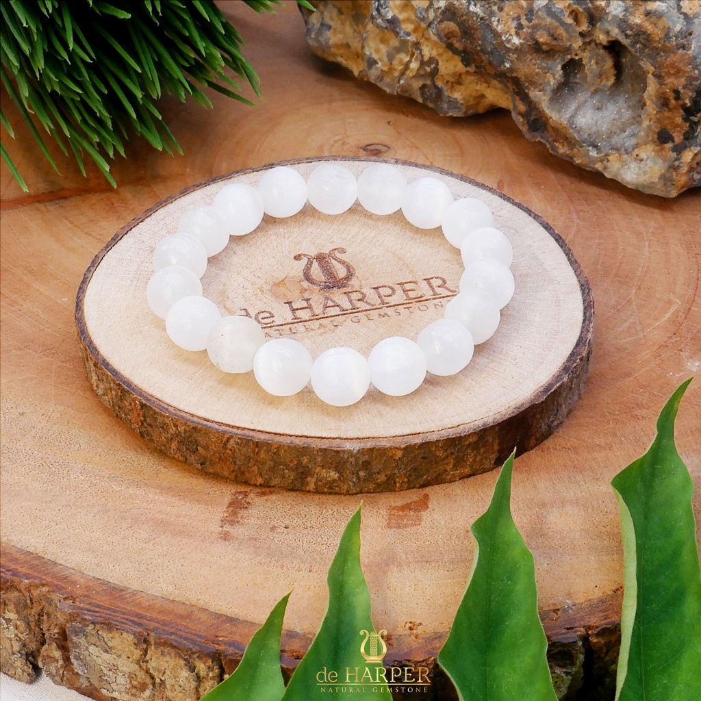 Simply Full : Selenite