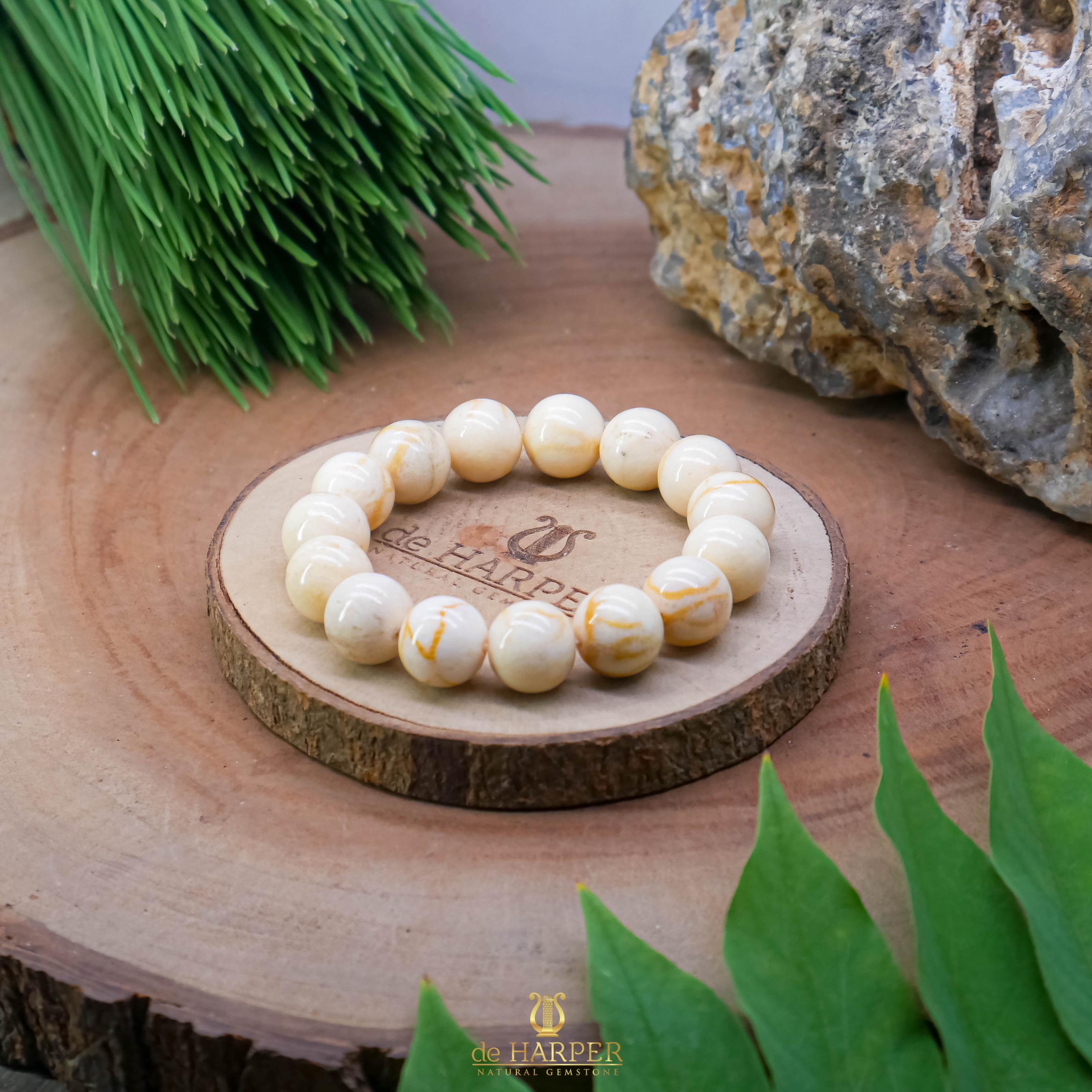 Simply Full : White Coral