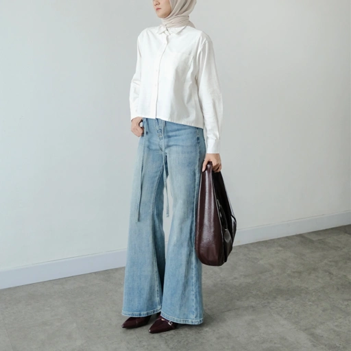 Image of Claire Flare Jeans