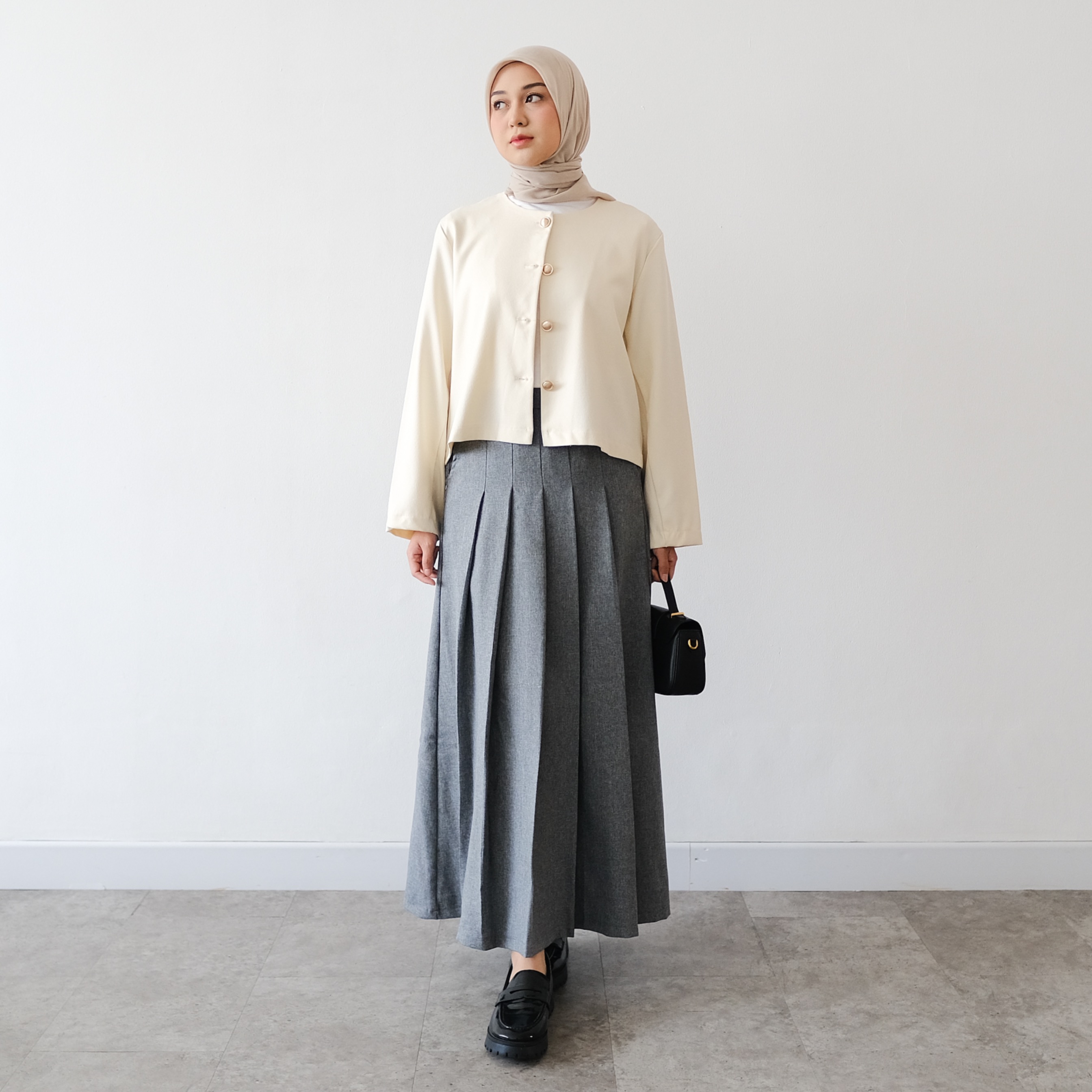 Niki Pleats Skirt | WAREHOUSE SALE