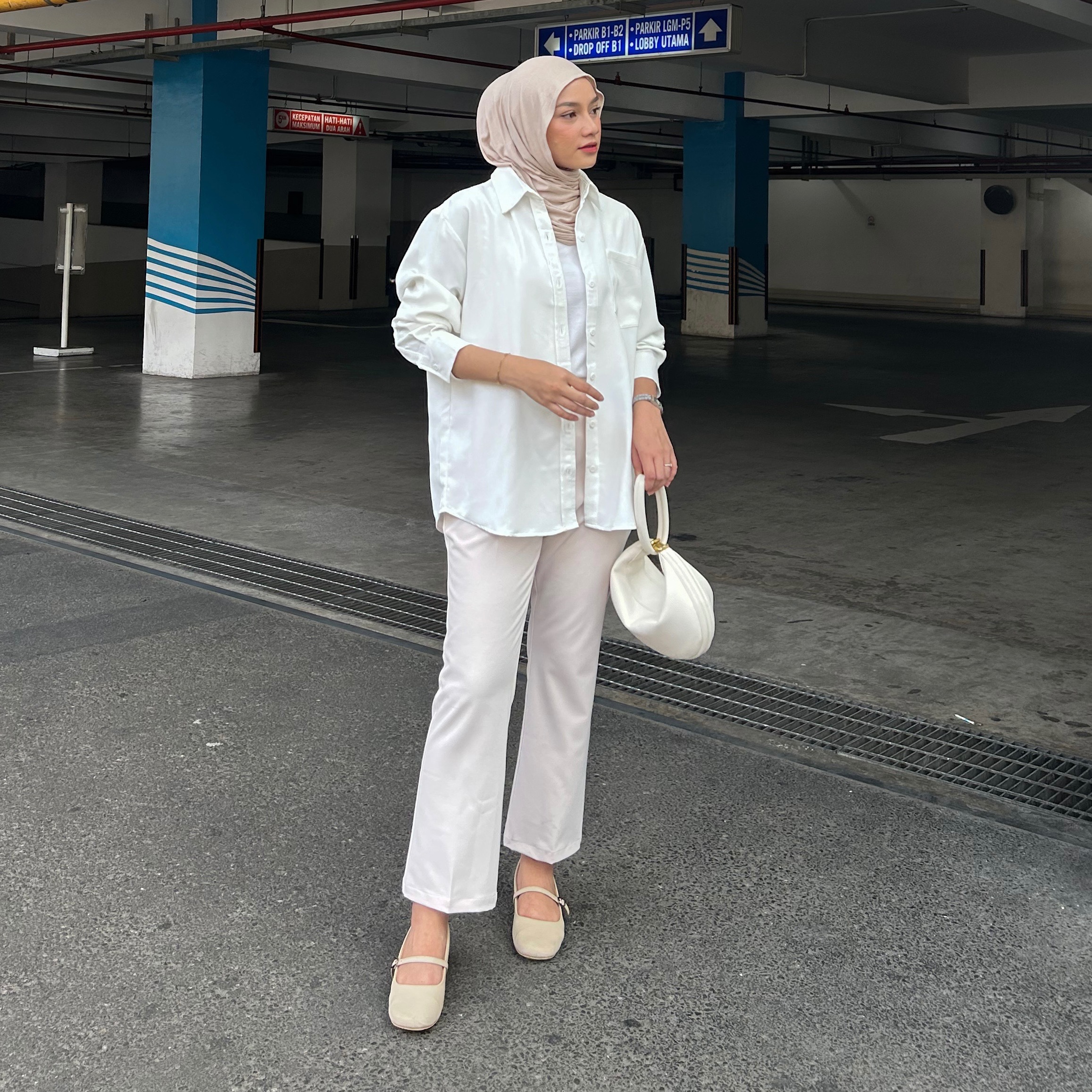 Yuri Ankle Pants | WAREHOUSE SALE