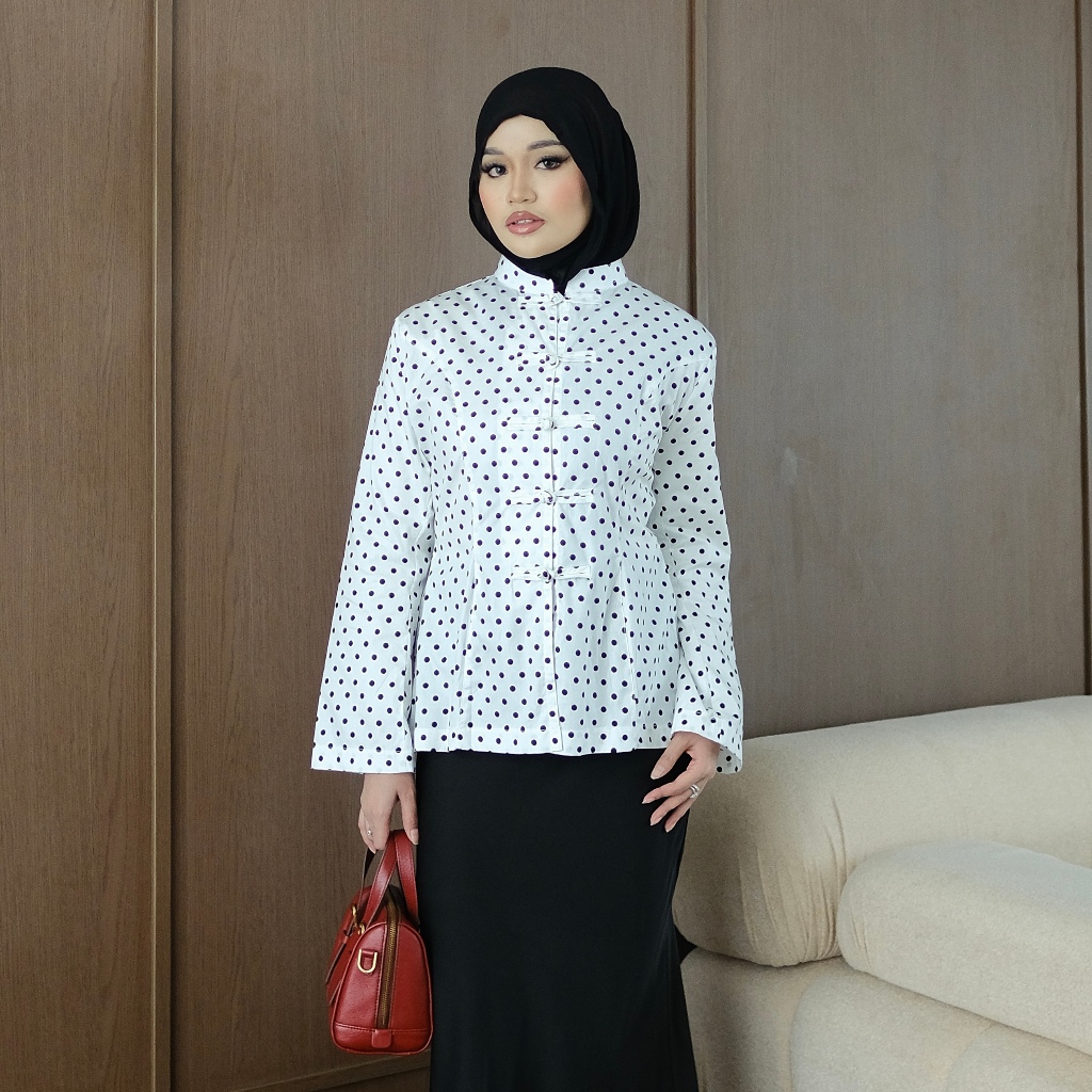 Lin Mandarin Top