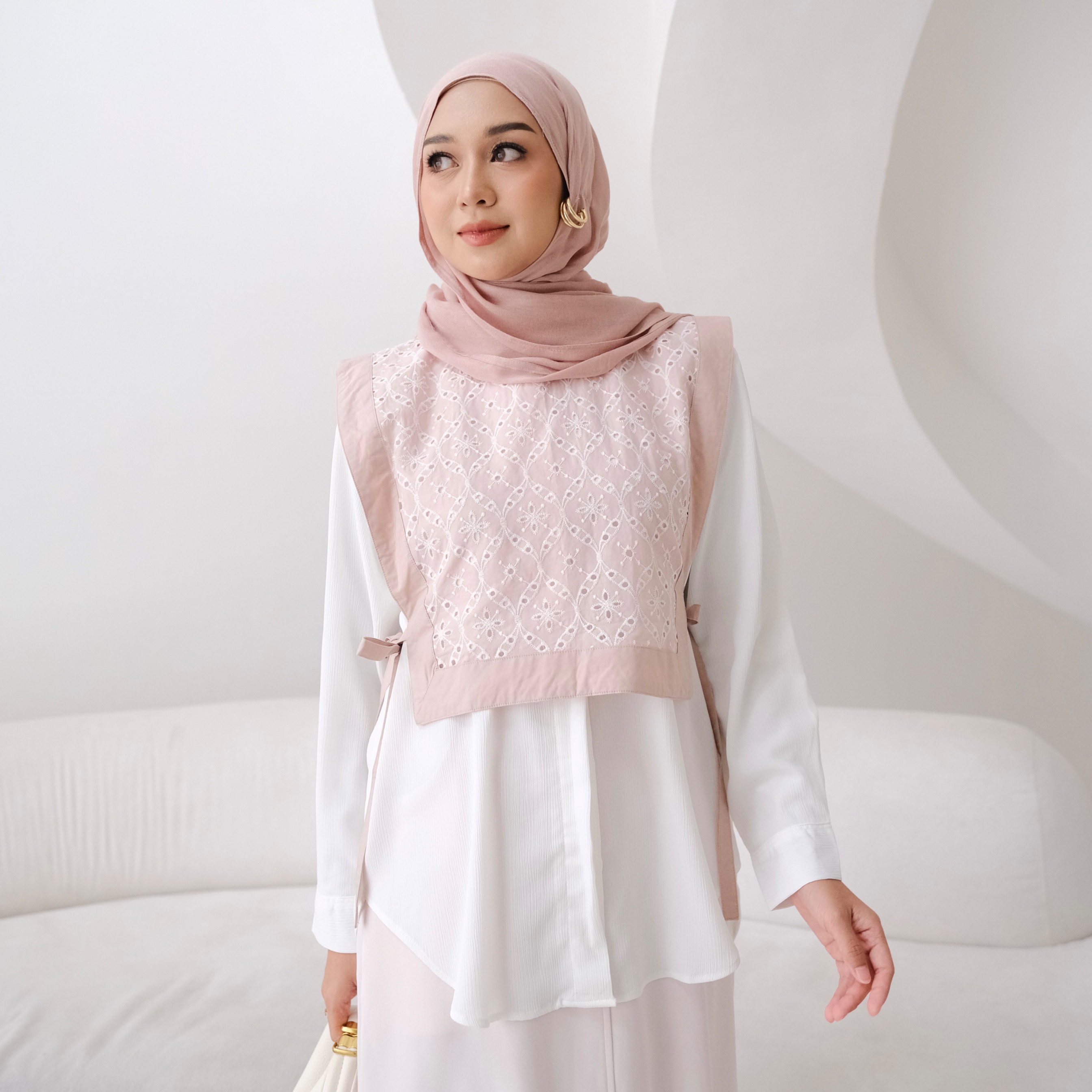 Syara Vest 