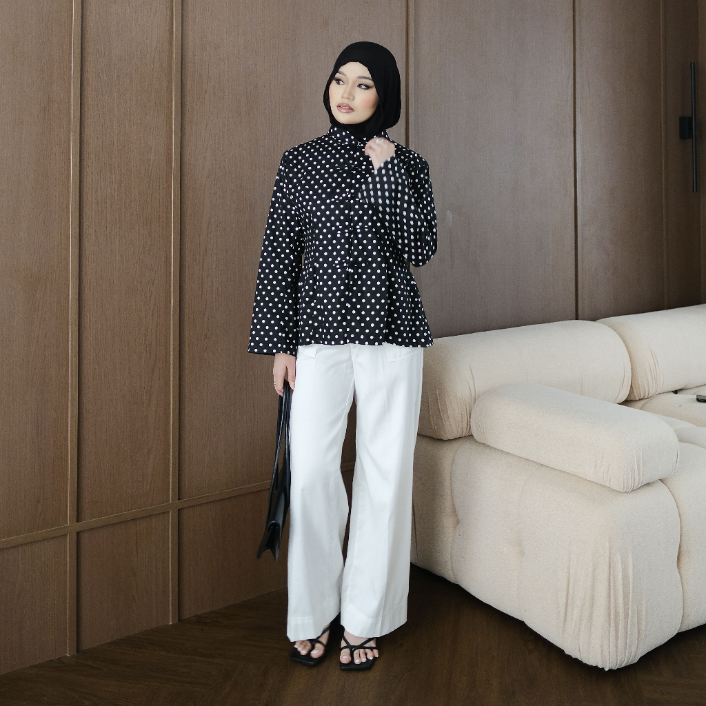 Lin Mandarin Top
