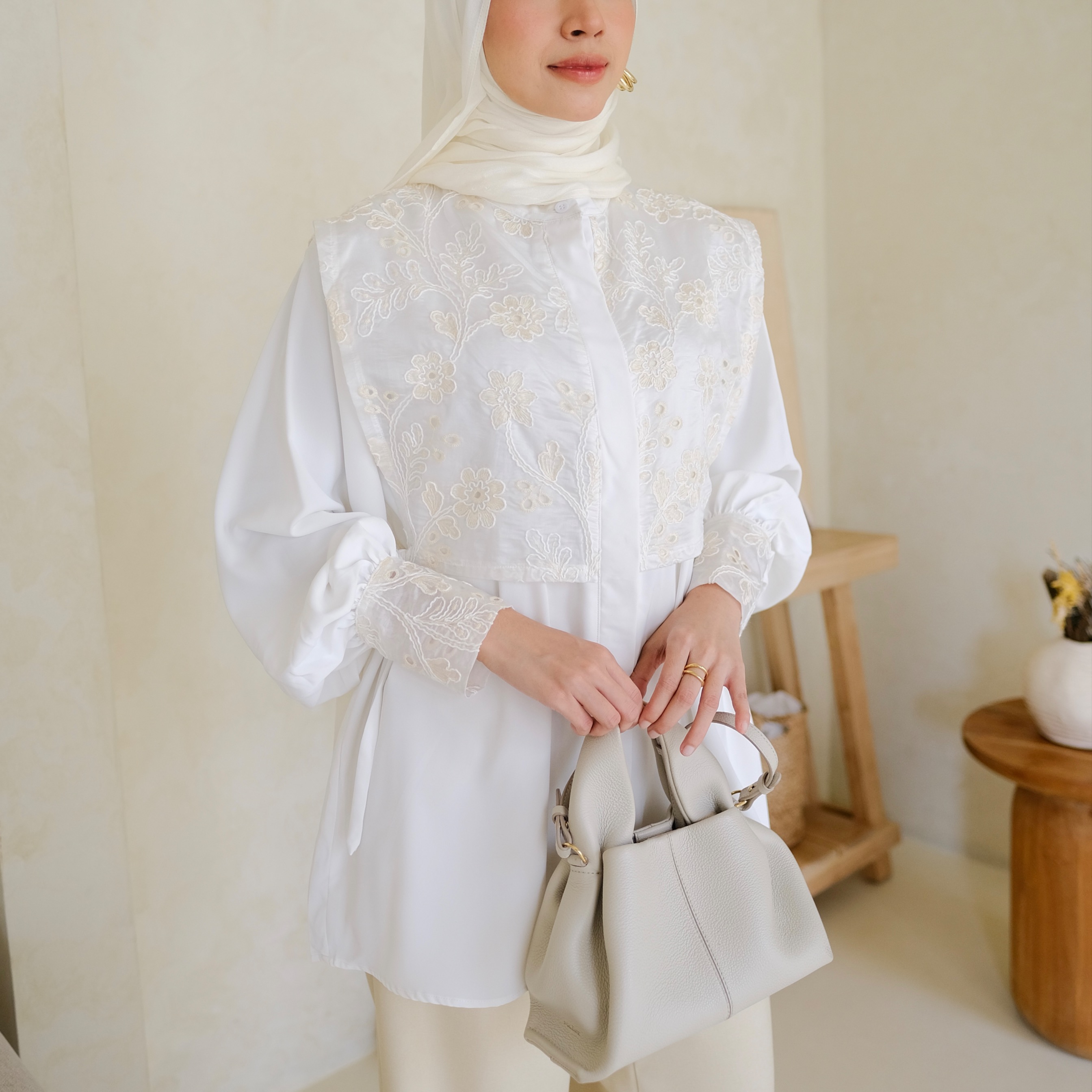 Yuji Blouse