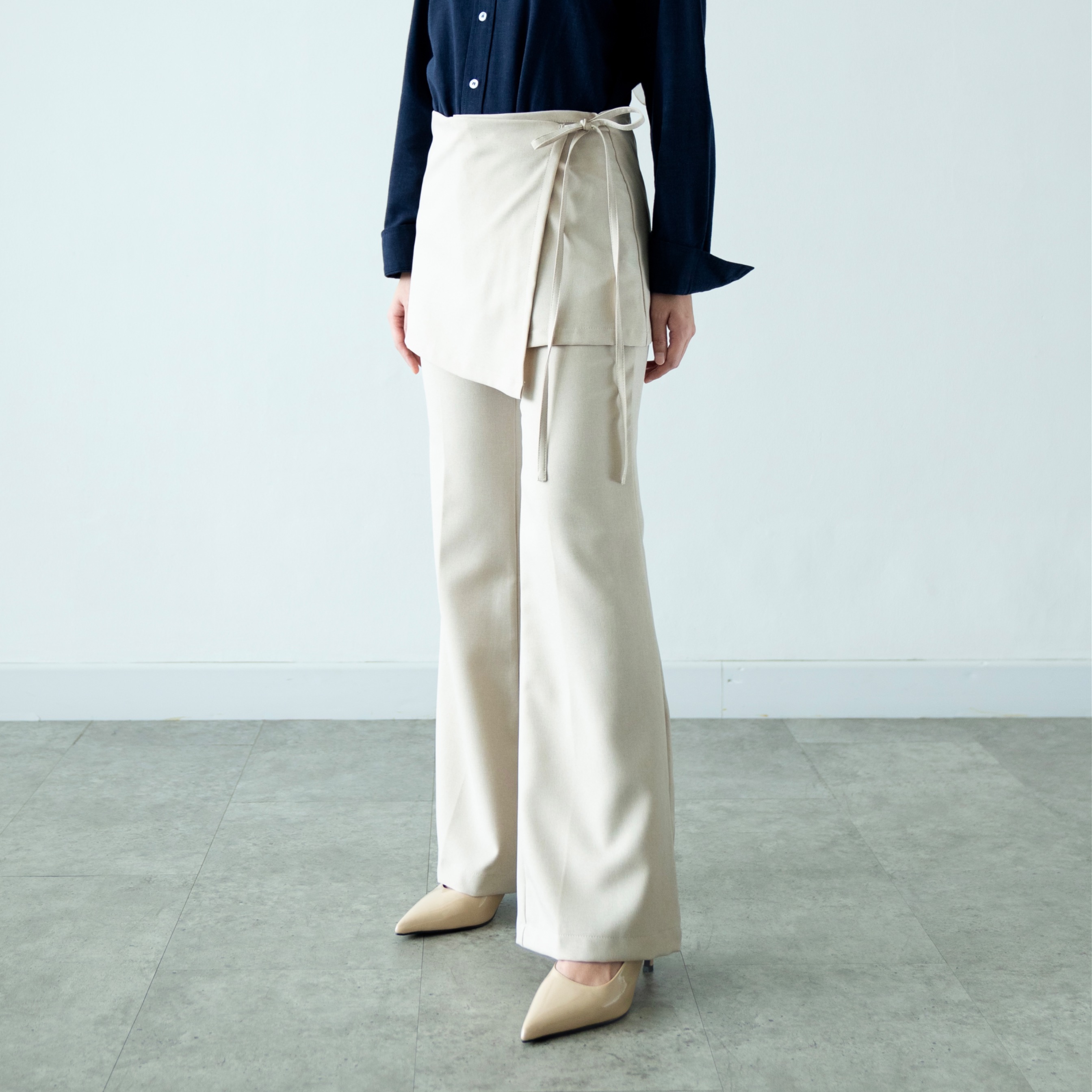 Moment Flare Pants With Layer Overskirt
