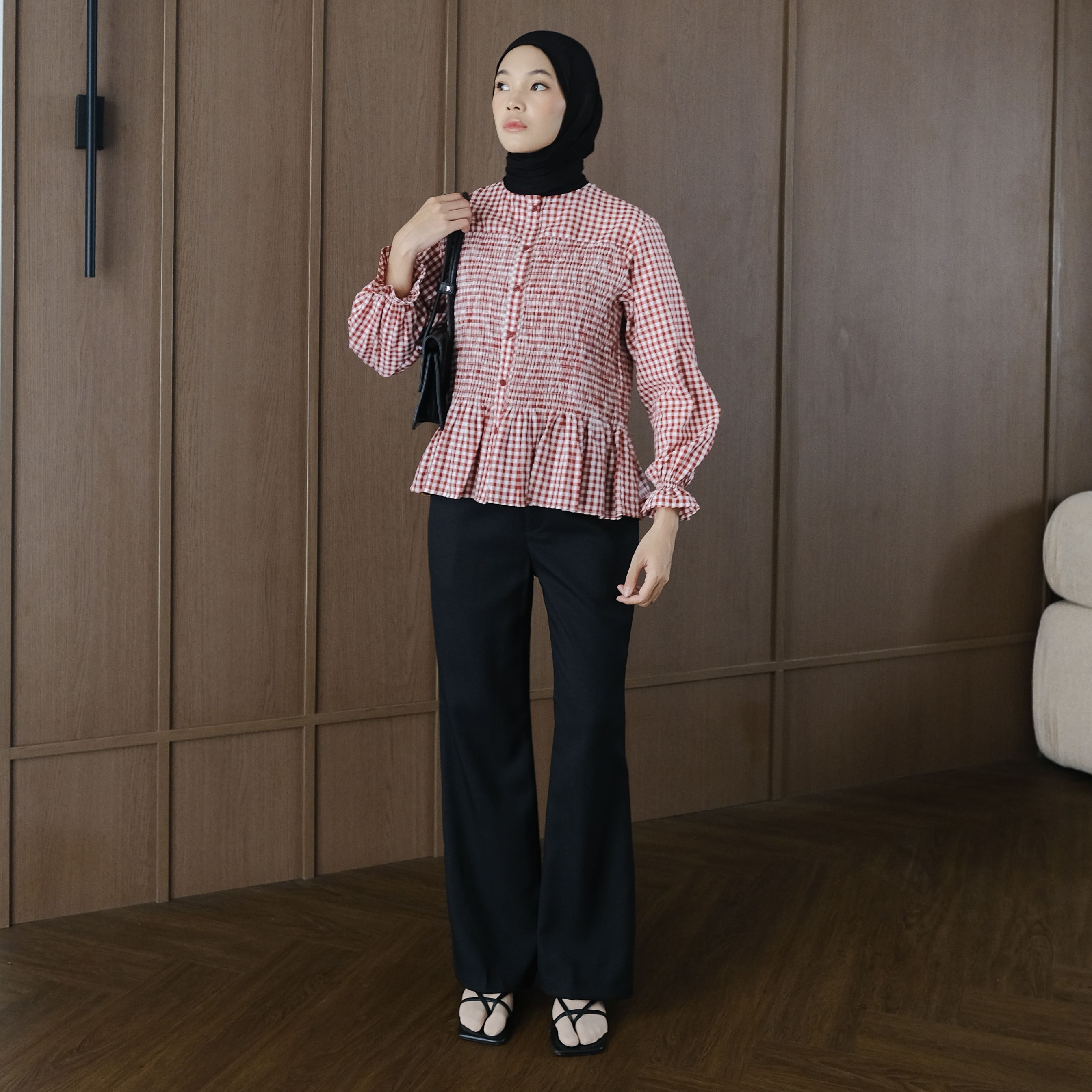 Moment Flare Pants 