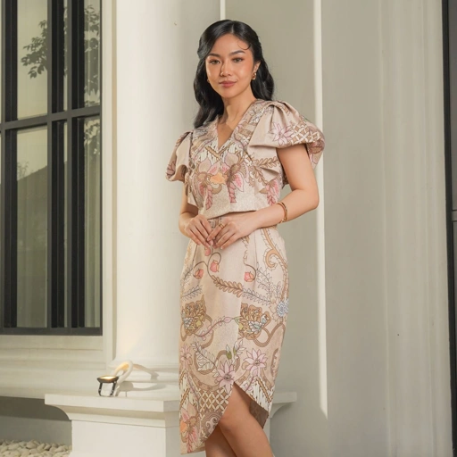 Image of Contenance - Aruna Batik Top