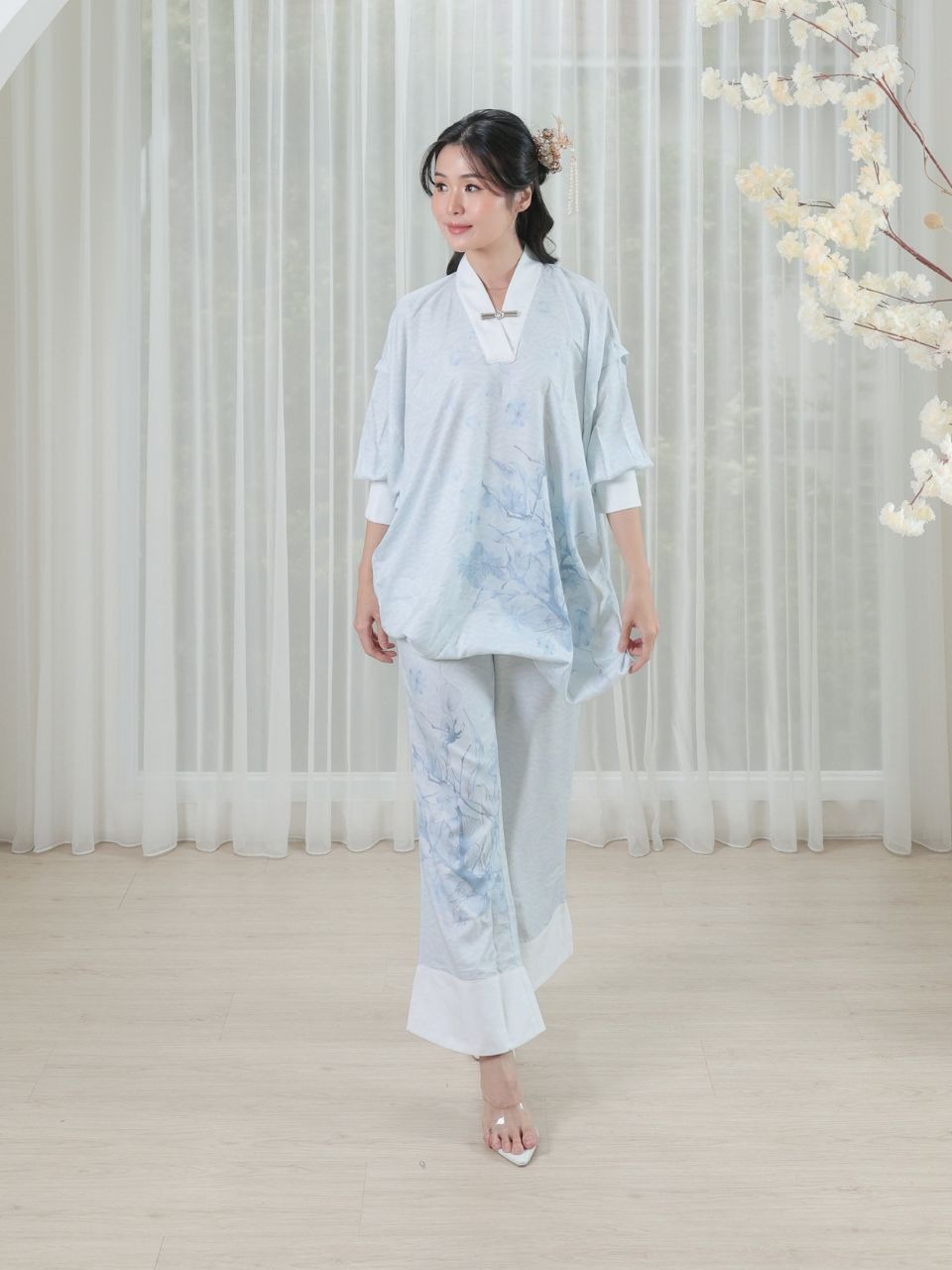 Royal Voyage - Veyra Set