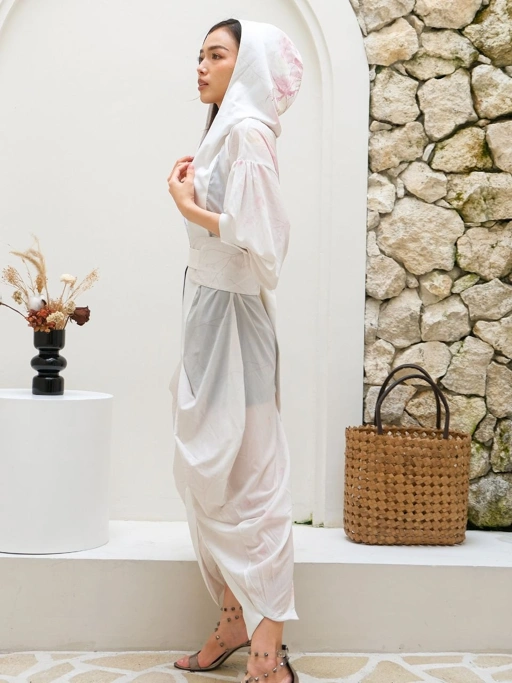 Image of Leisure Valerie Sakura Outer 