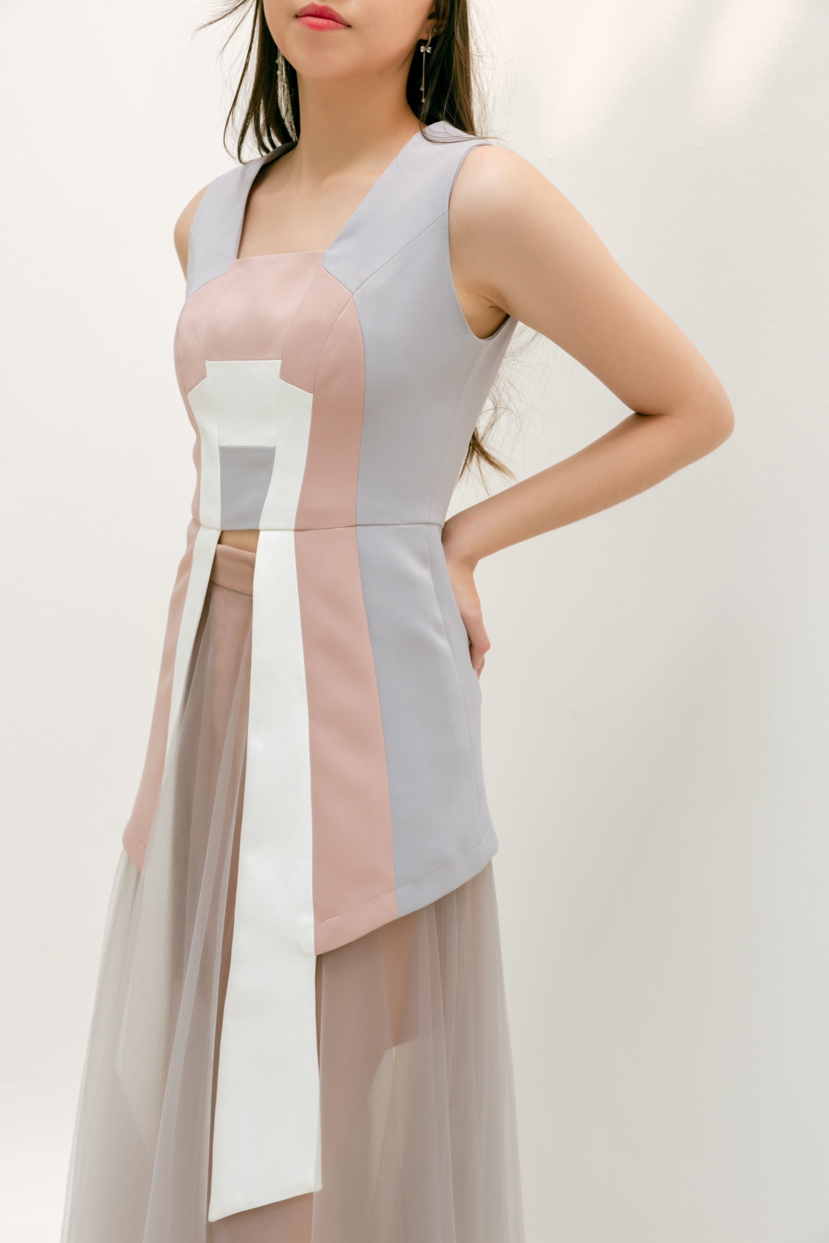 Paradise Finch Top