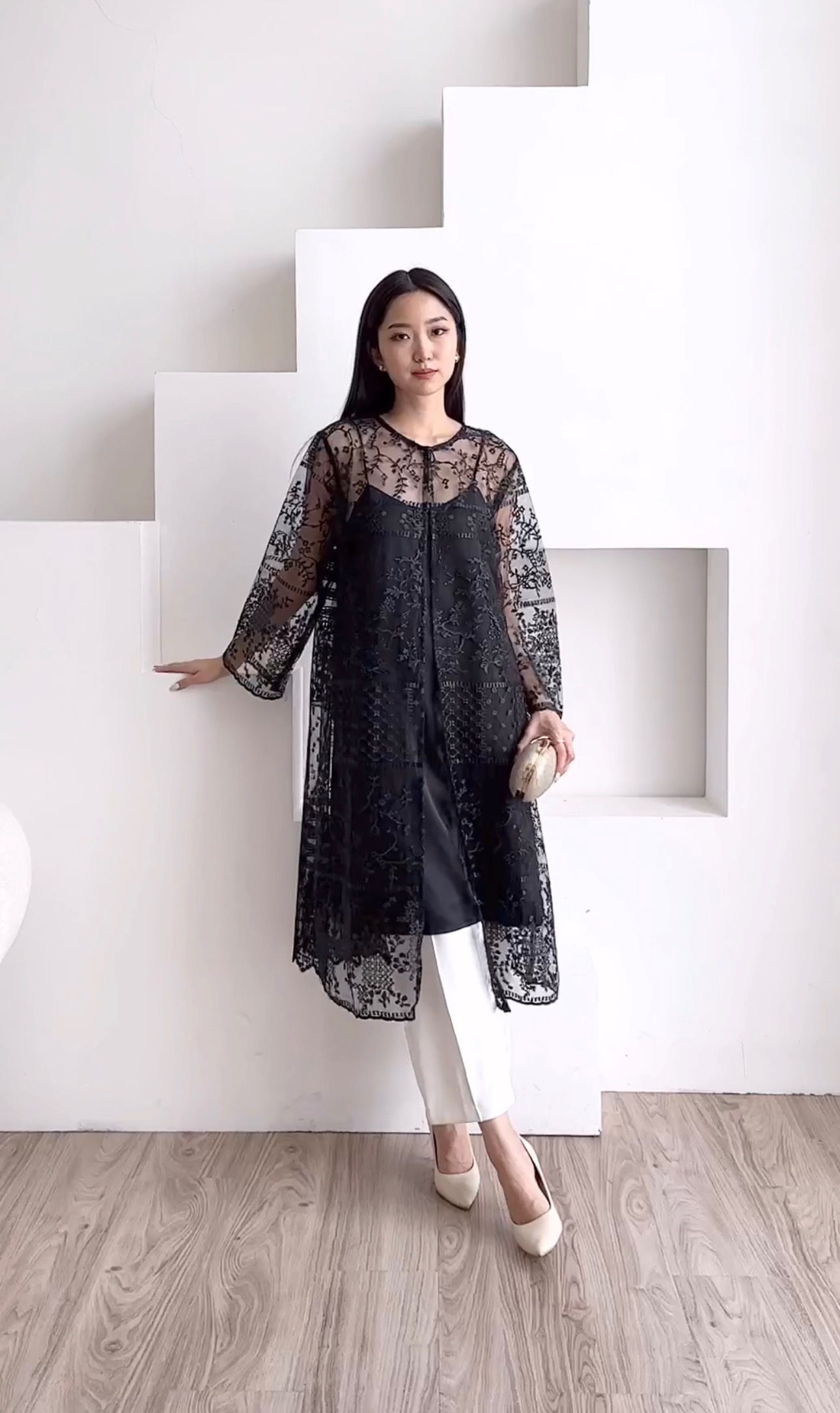 NARANA Pleat Lace Outer