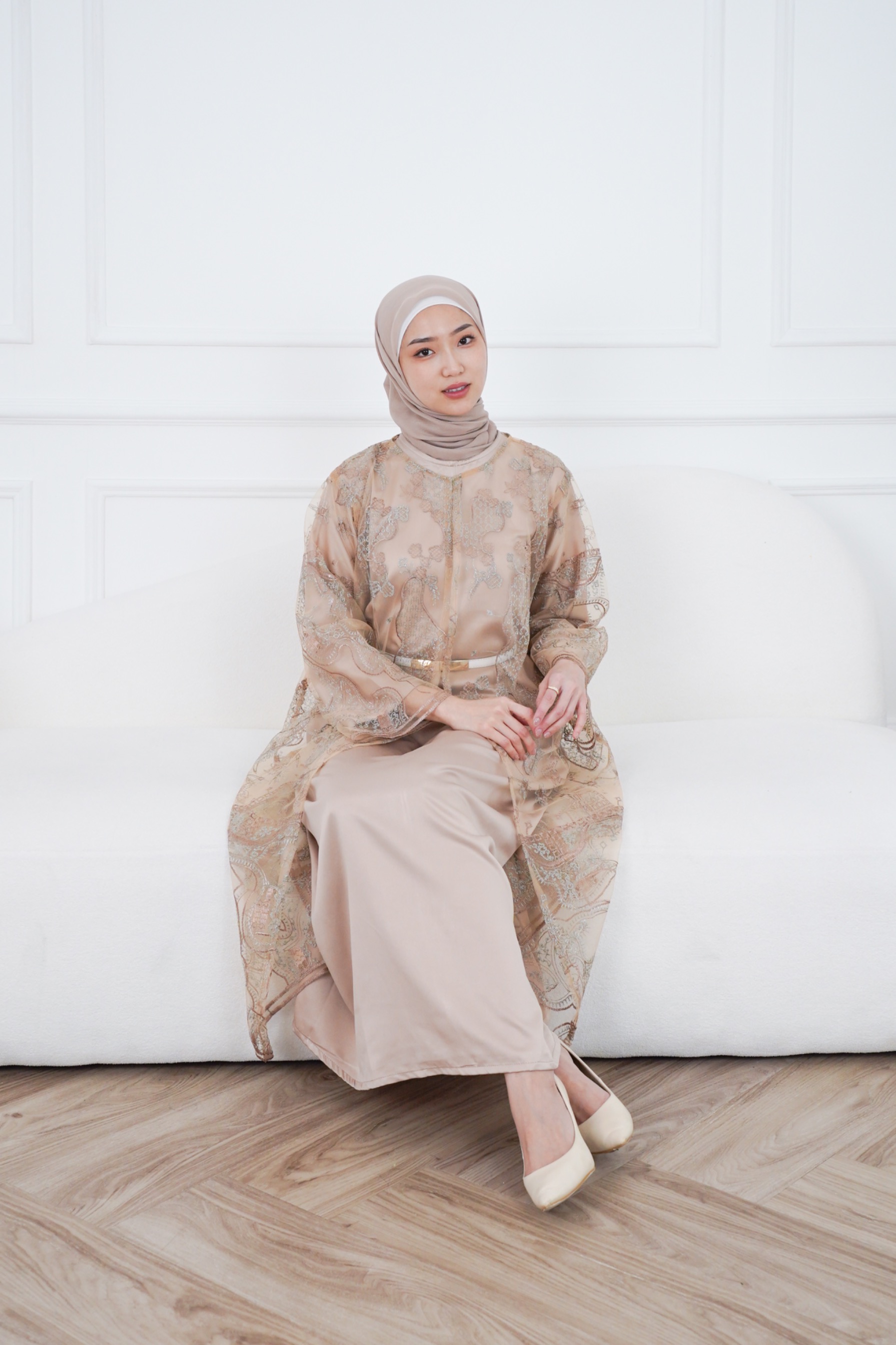 GENEVA Top Outer