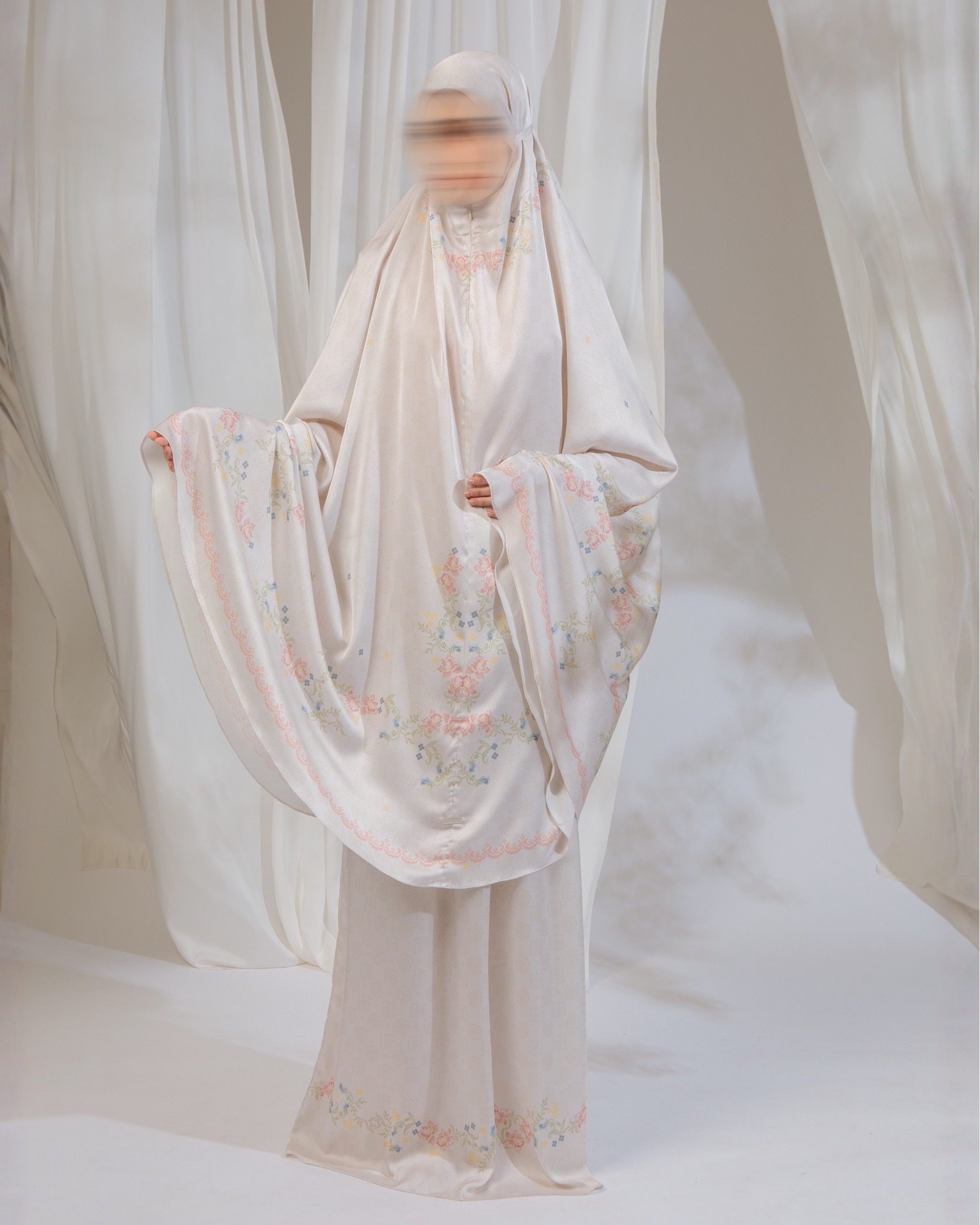Serene Prayer set Mom Ivory