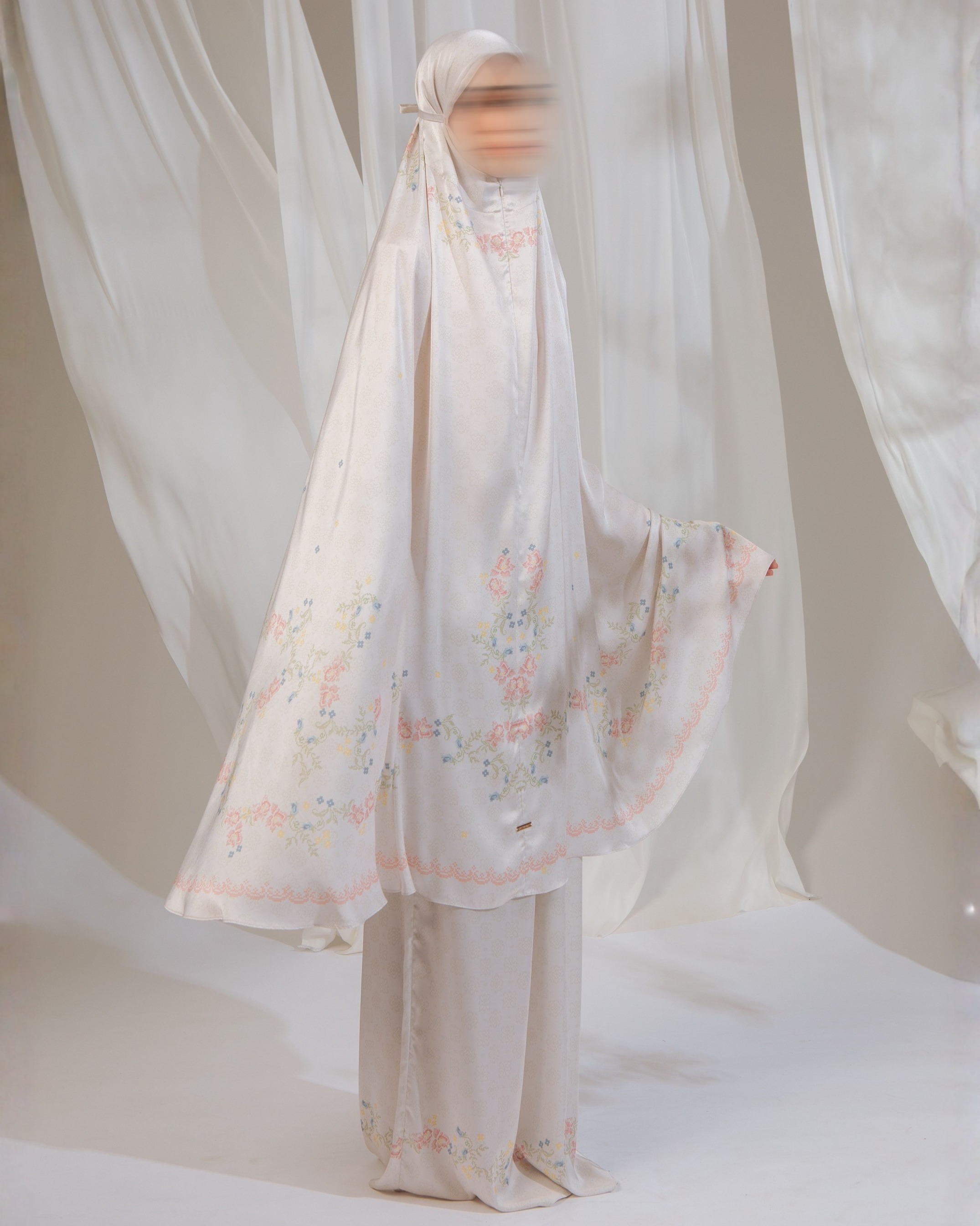 Serene Prayer set Mom Ivory