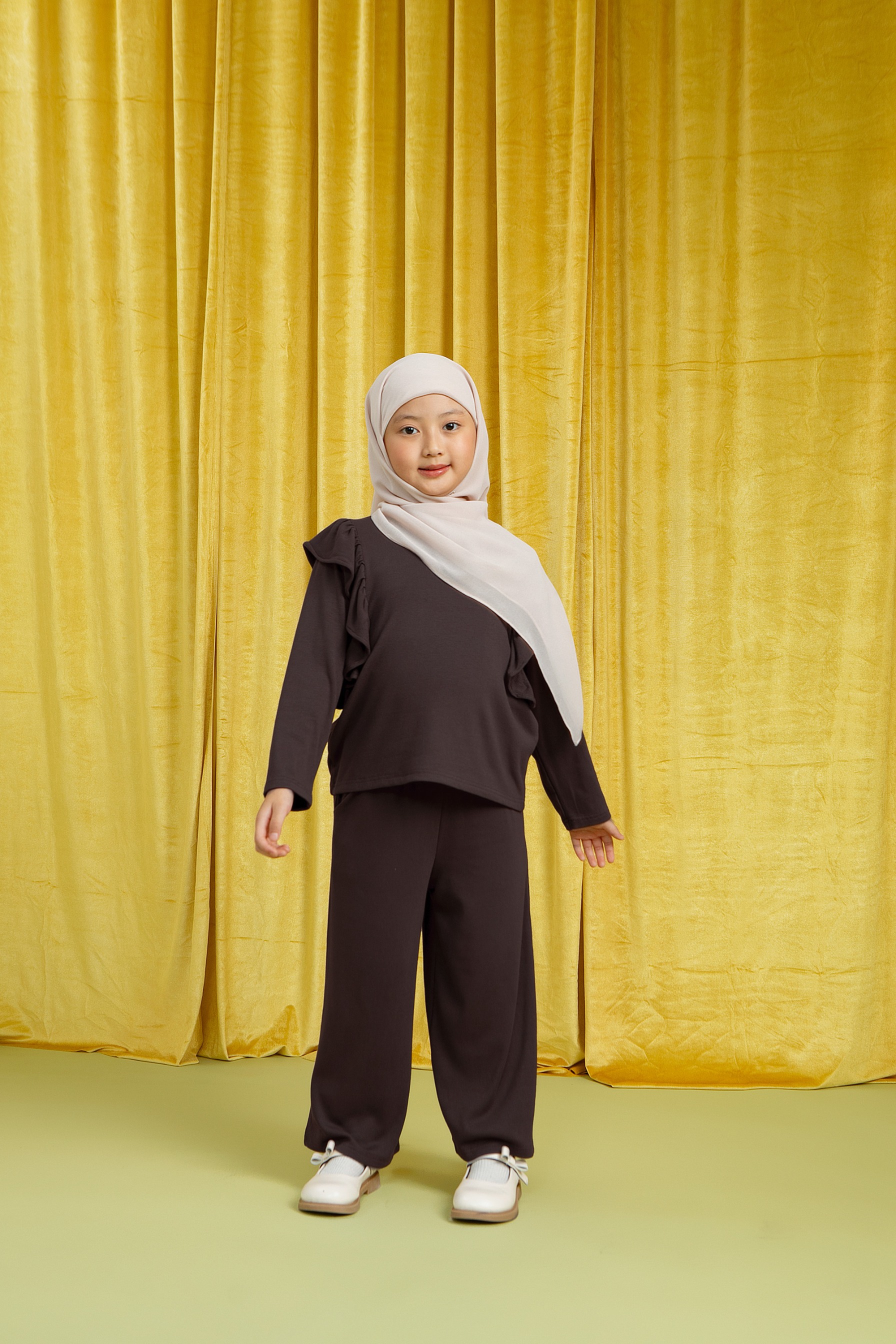 Akila set kids