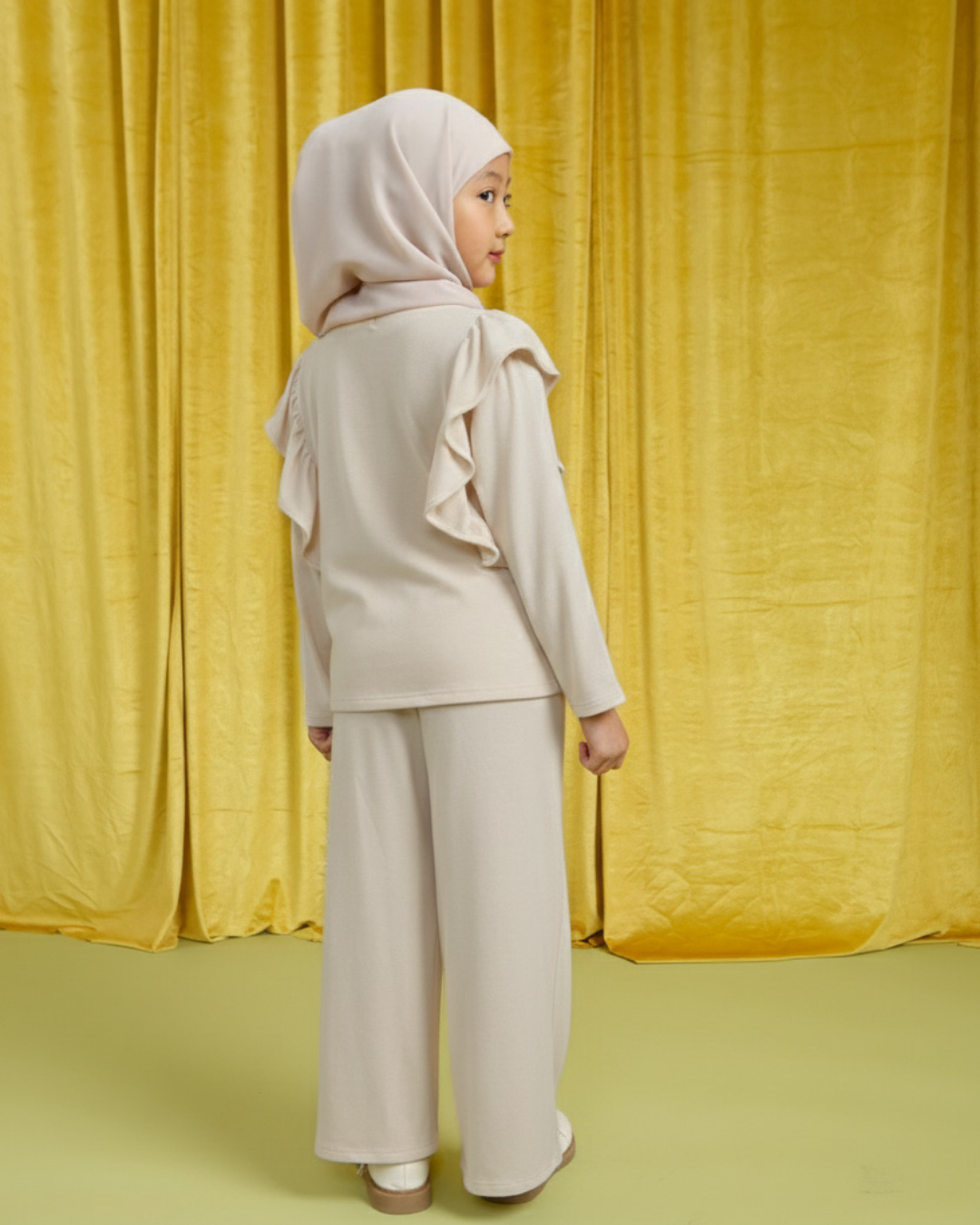 Akila set kids