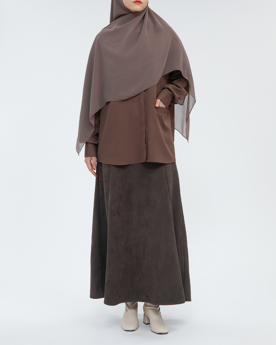 Alveena Shirt And Skirt